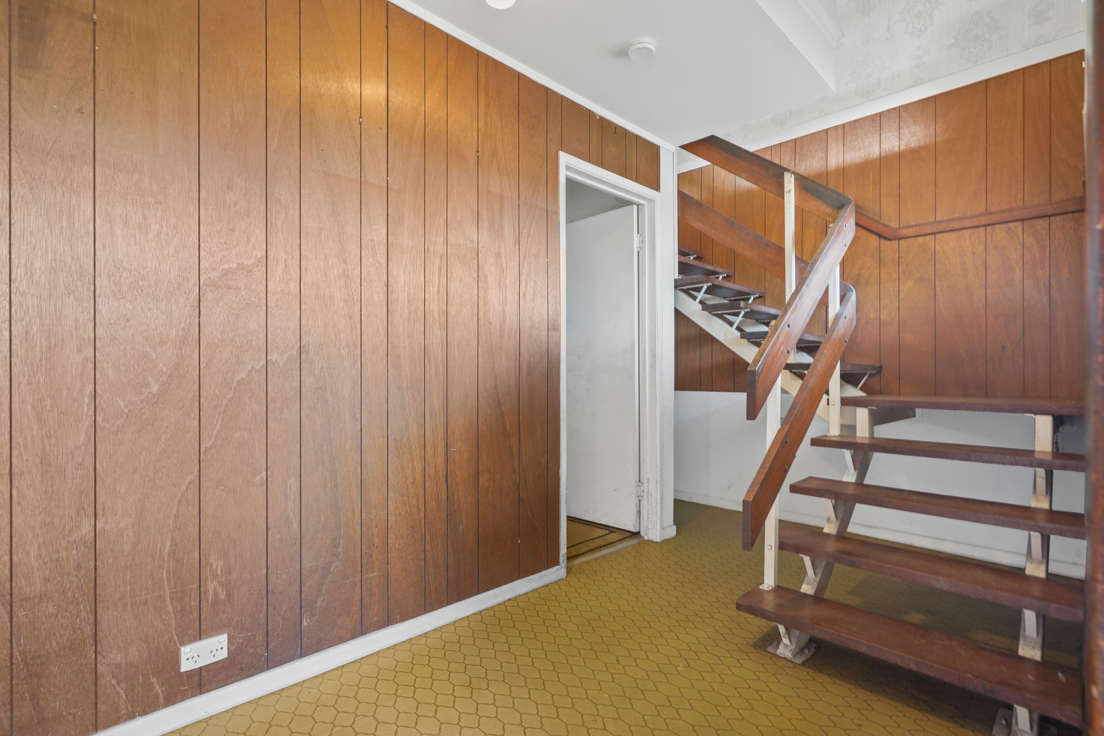 18 Cabarita Street — photo 3 of 24