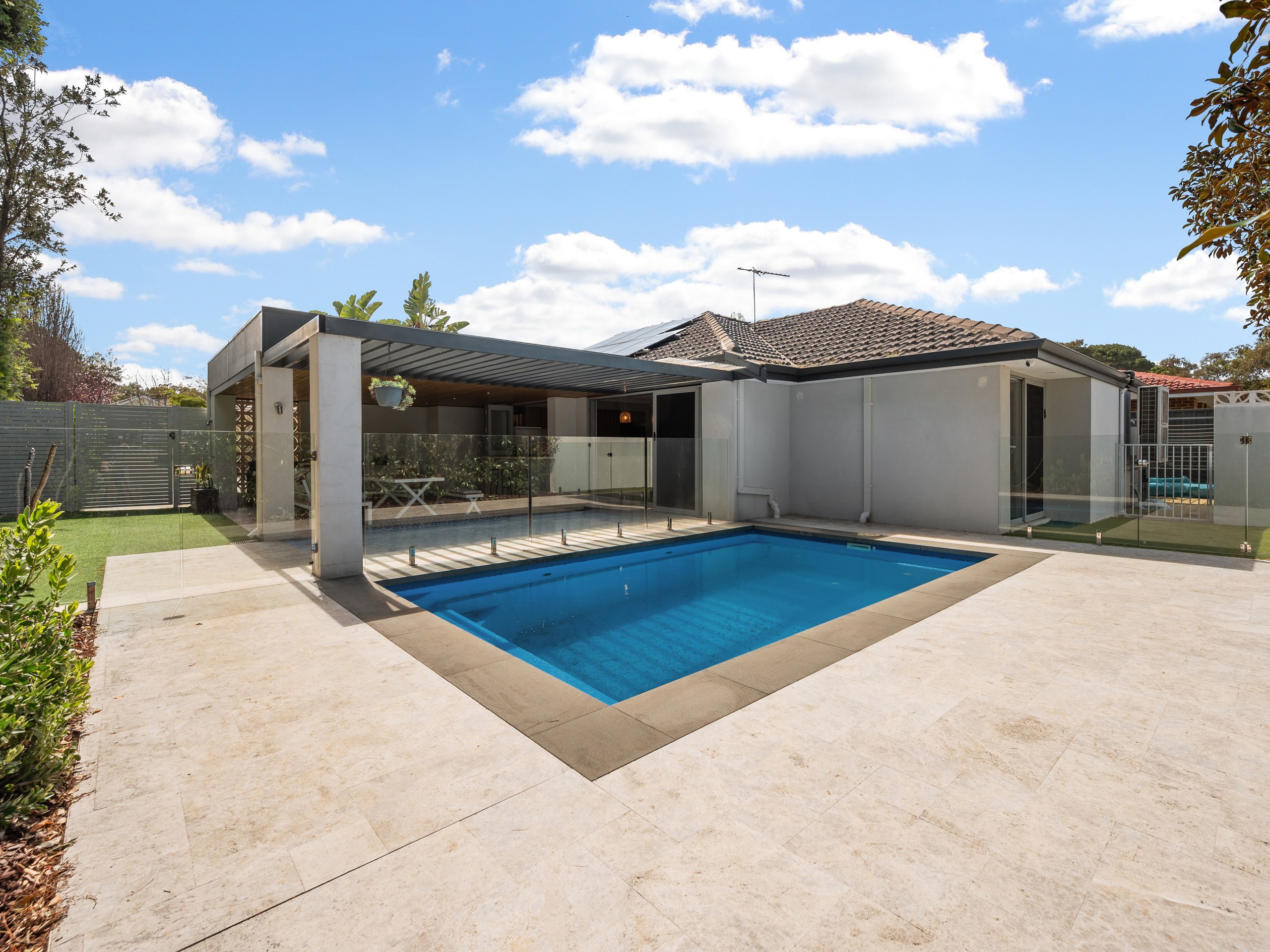 2/103 Monash Avenue, Como, WA 6152