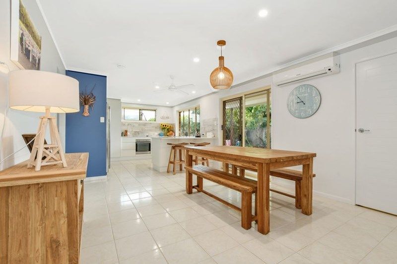 12 Lapoinya Crescent, Warana, QLD 4575