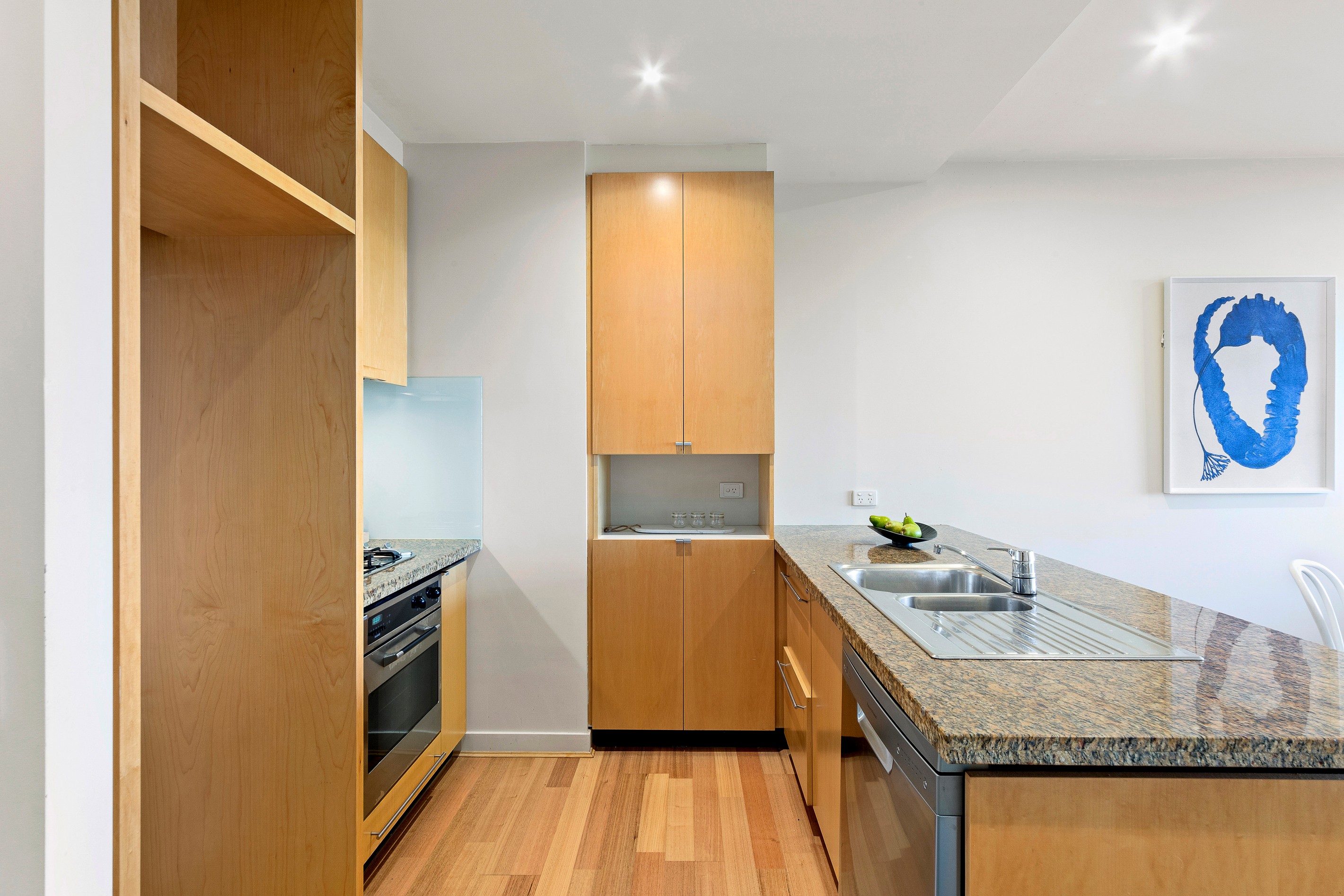 1011/80 Clarendon Street, Southbank, VIC 3006