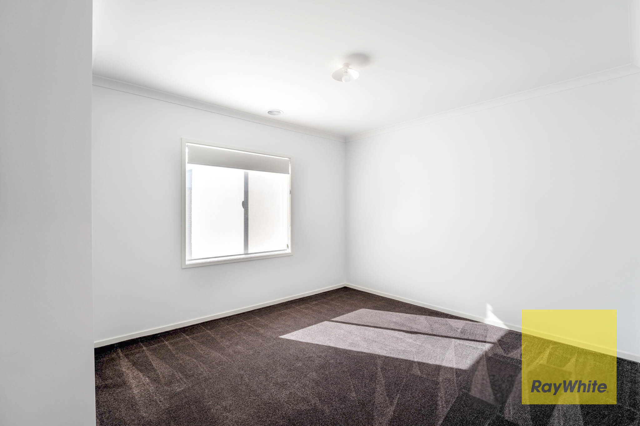 10 Cottrell Street — photo 9 of 10