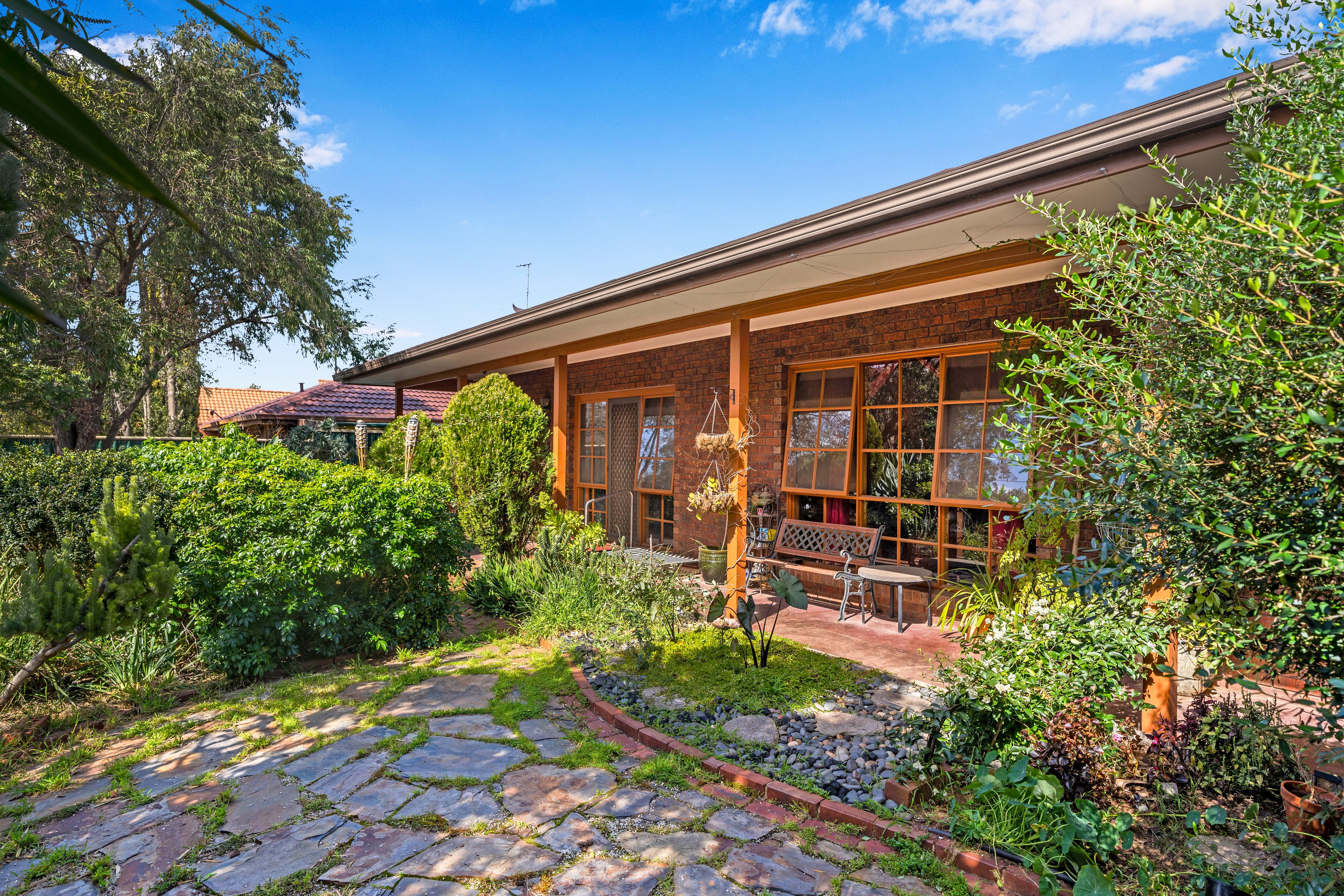 65 Manorvale Parade, Werribee, VIC 3030