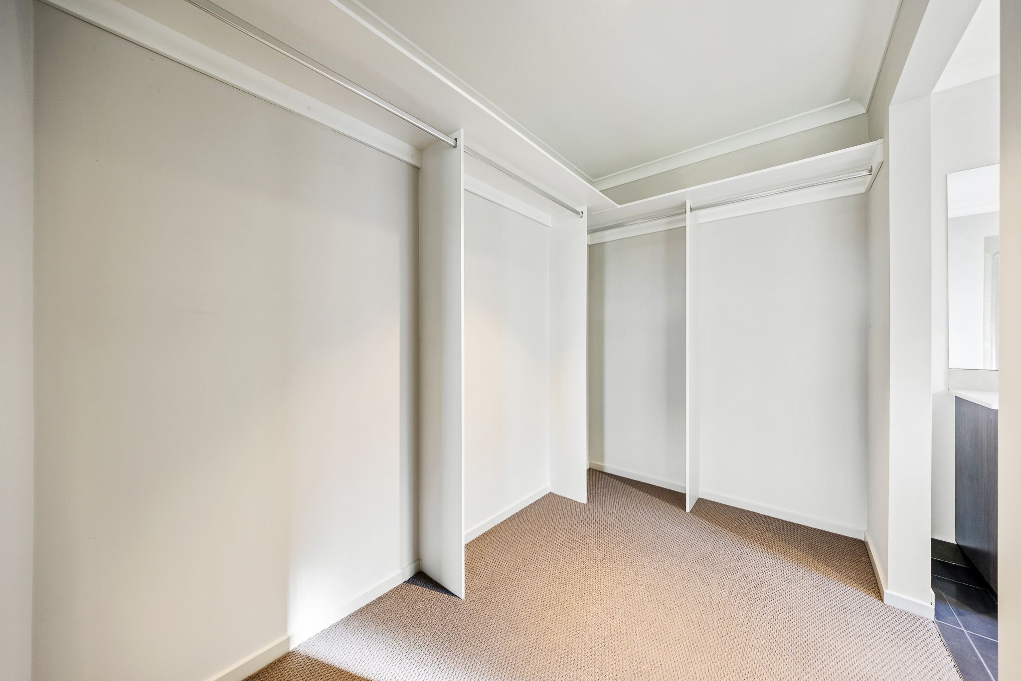 8 Everard Avenue — photo 3 of 19