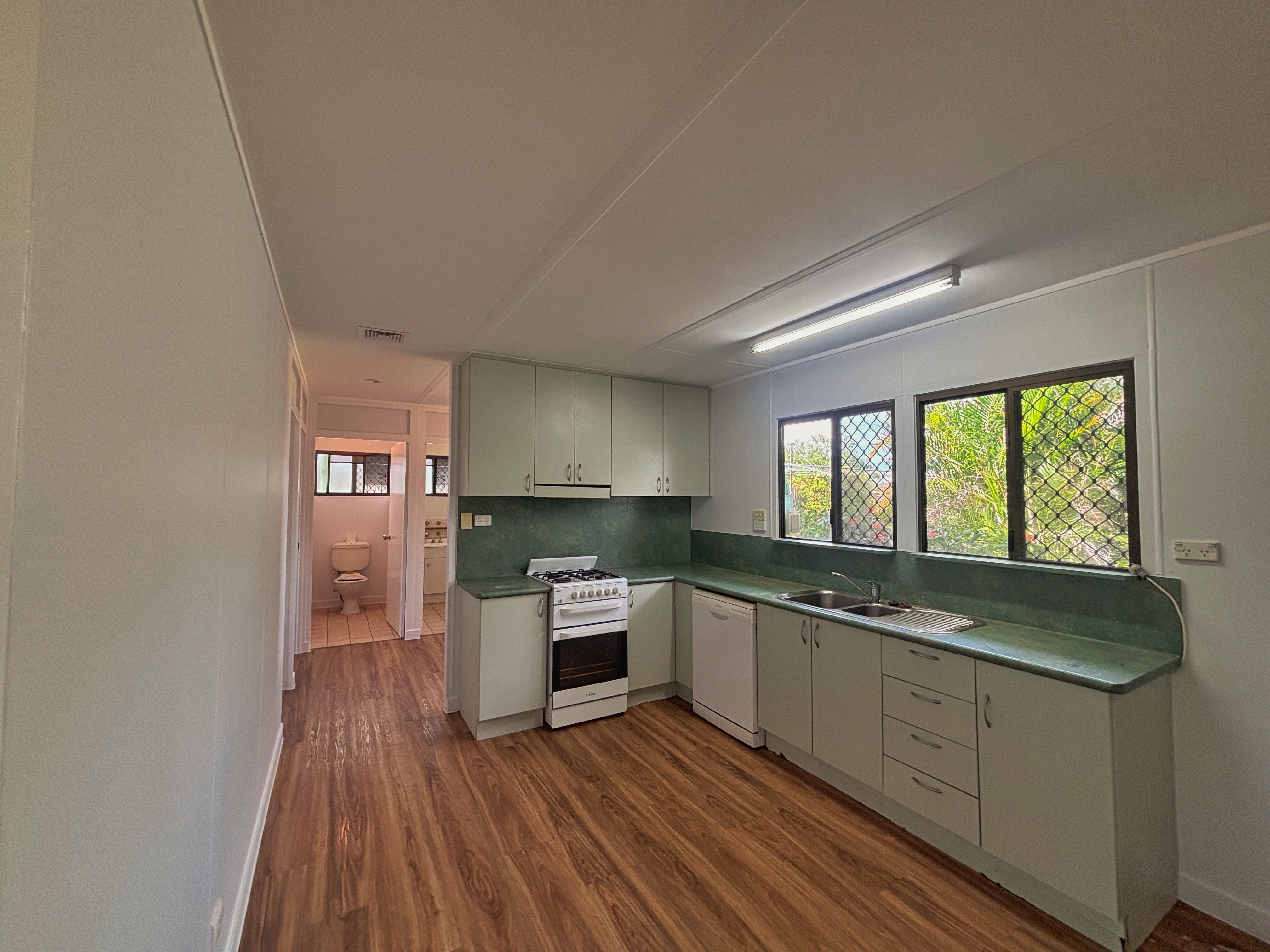 33 Munbilla Drive, Kelso, QLD 4815