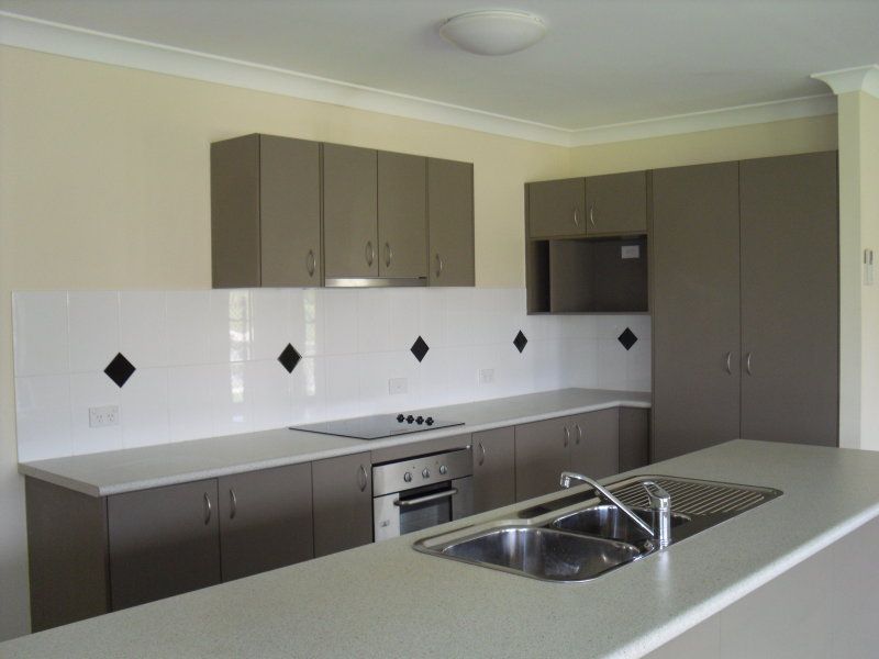 2 Walden Street, Redbank Plains, QLD 4301