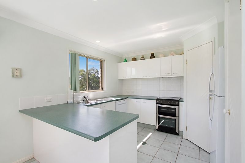 25 Tipuana Drive, Elanora, QLD 4221