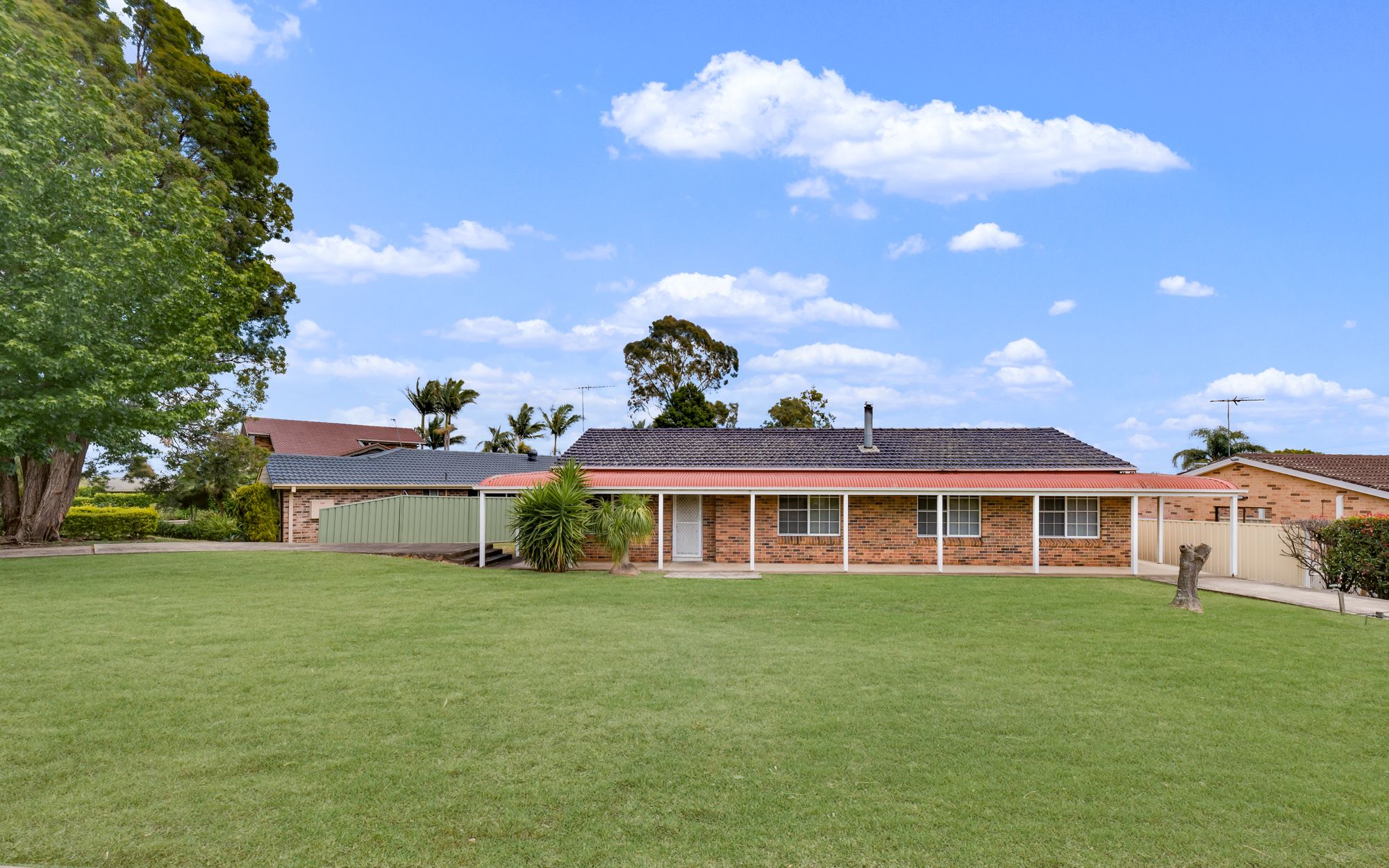 21 Salter Avenue, Minto, NSW 2566