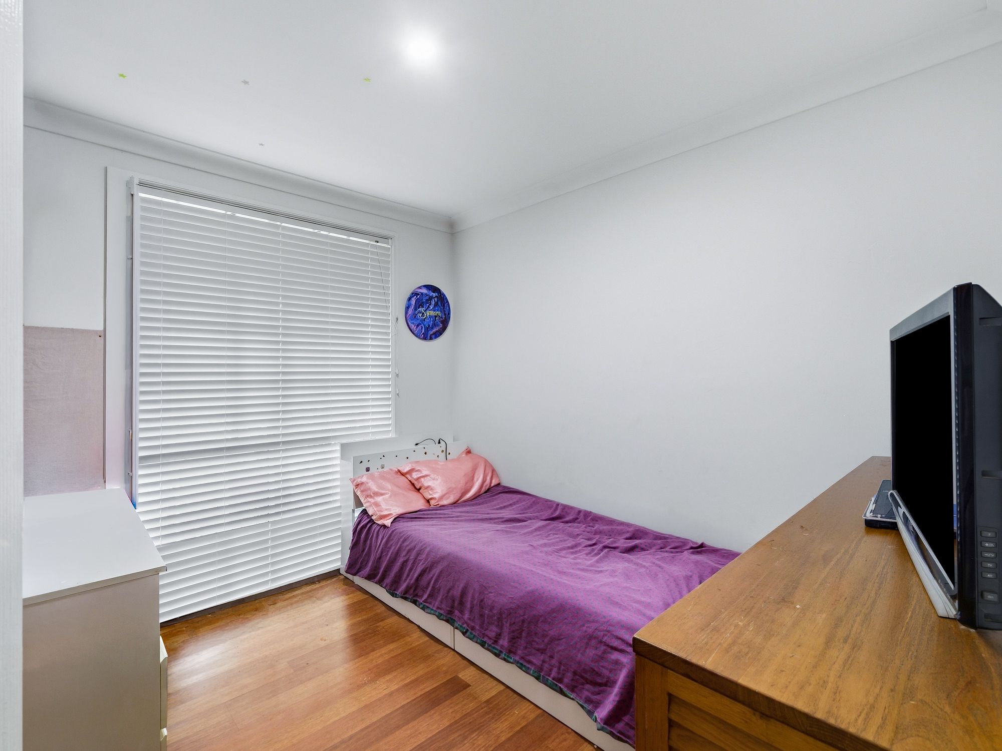21 Fitzgibbon Lane — photo 5 of 8