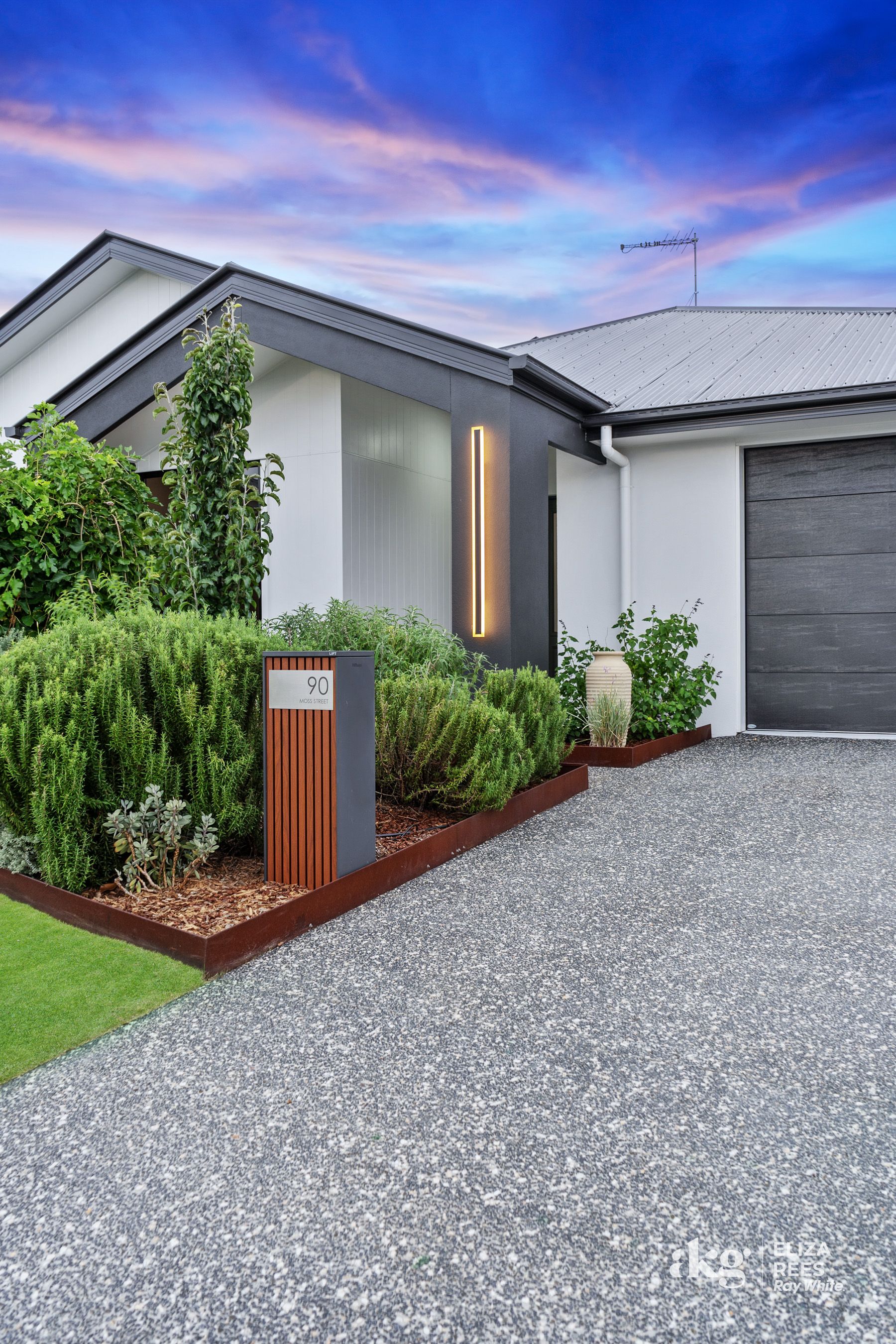 90 Moss Street, Greenbank, QLD 4124