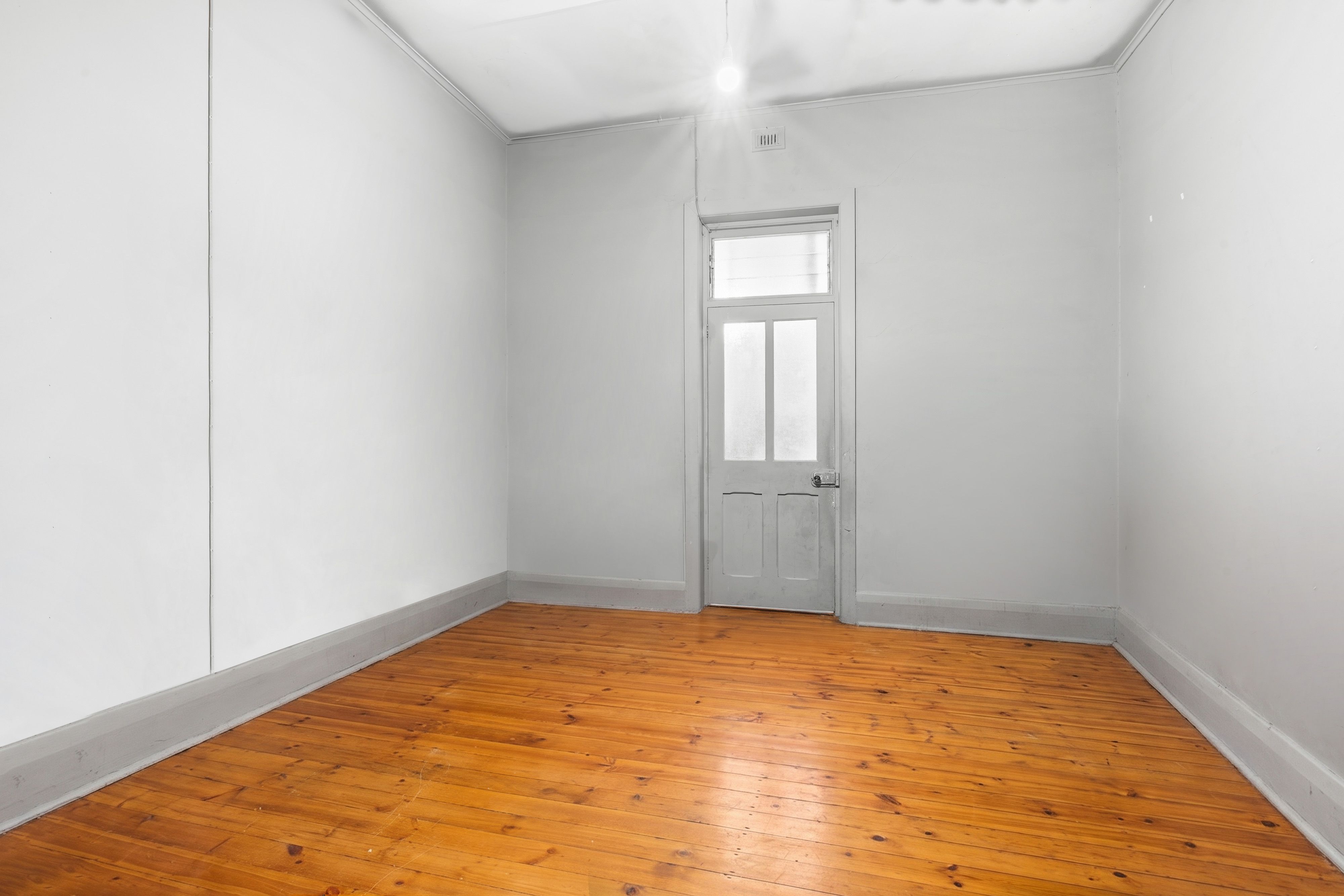 21 Clara Street — photo 16 of 23