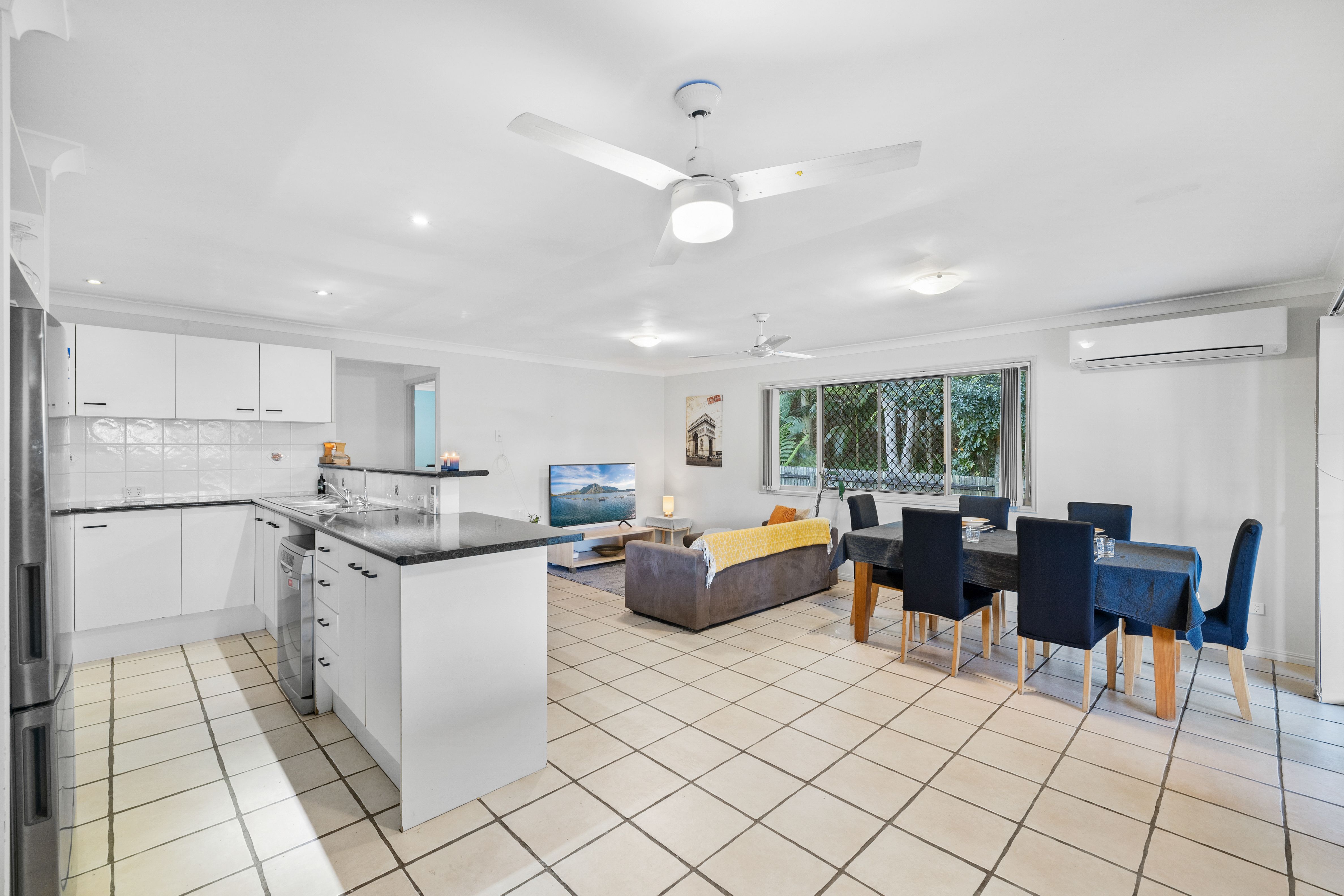 27 Gardenvale Drive, Coes Creek, QLD 4560