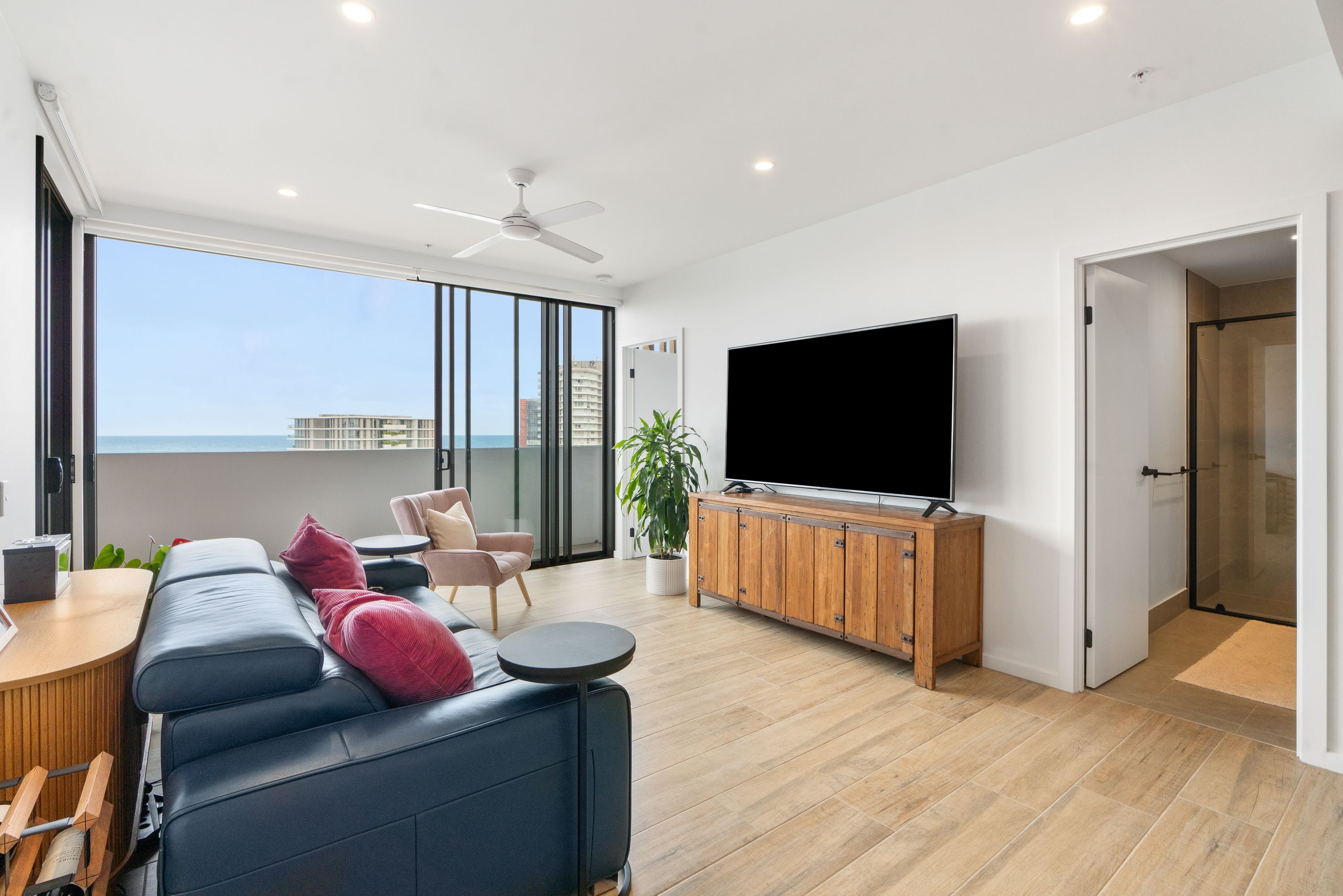 901/2 Mawarra Street — photo 7 of 19