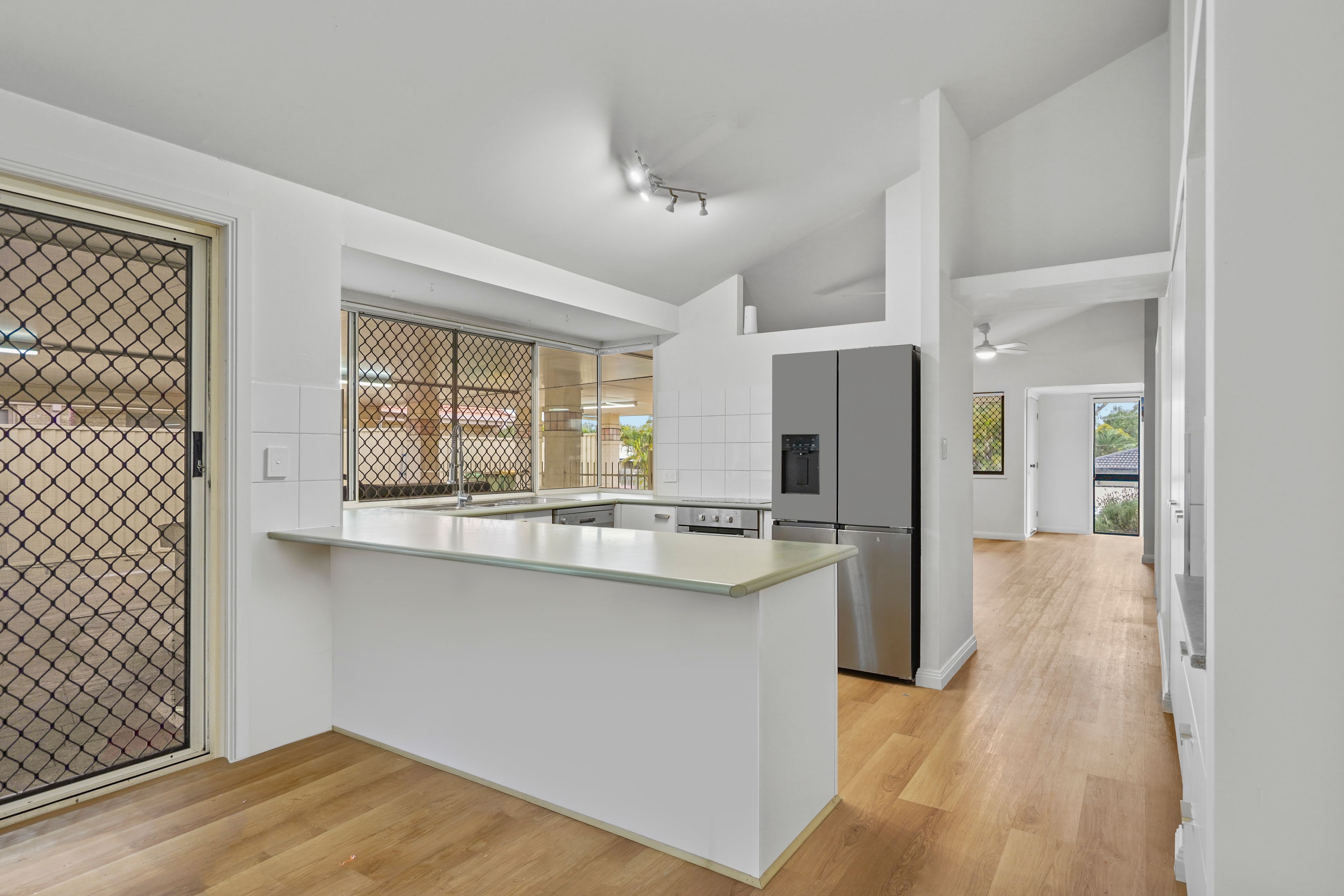 8 Pinkwood Court, Yamanto, QLD 4305