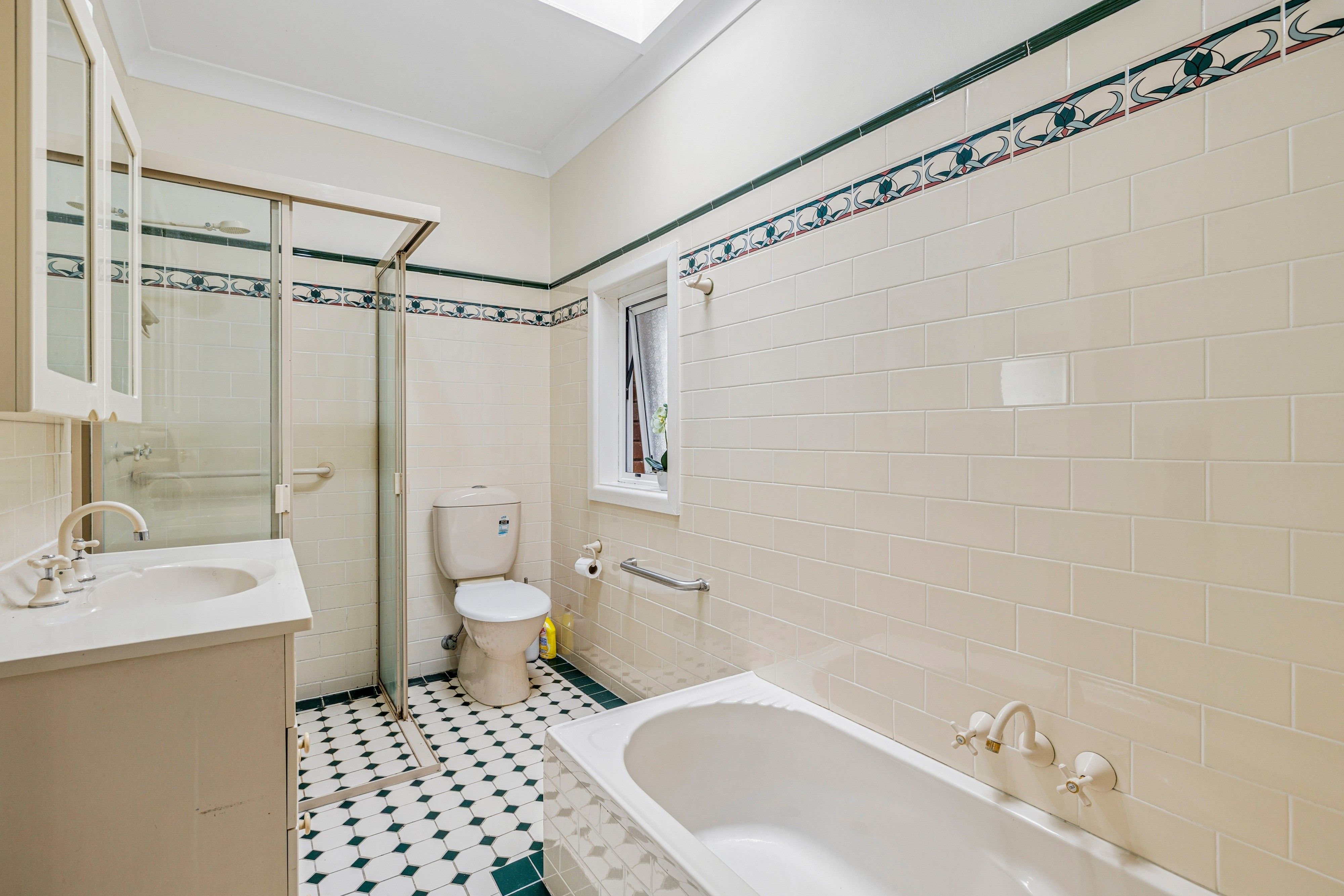 25 Elwin Street — photo 18 of 30