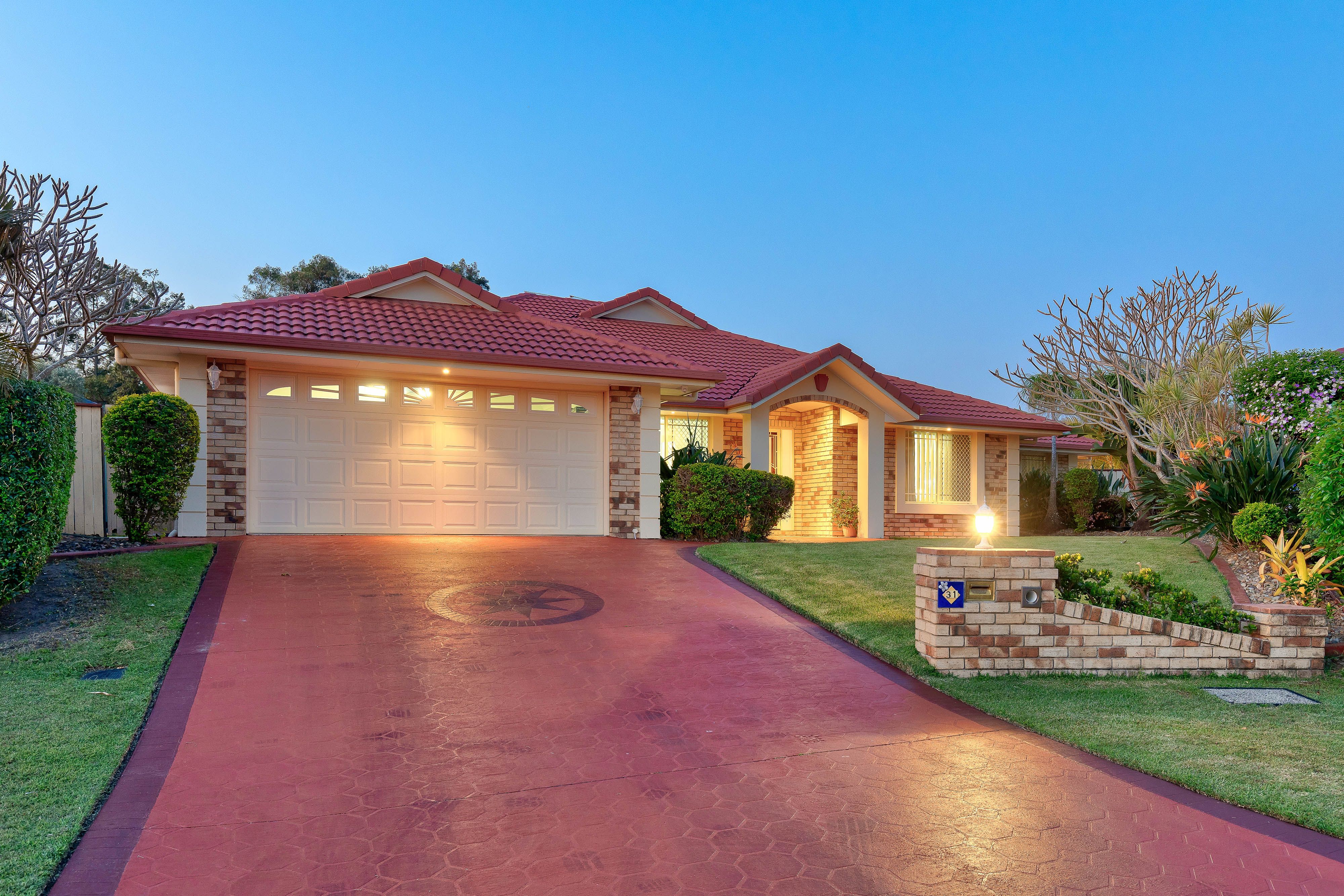 31 Barrington Place, Parkinson, QLD 4115