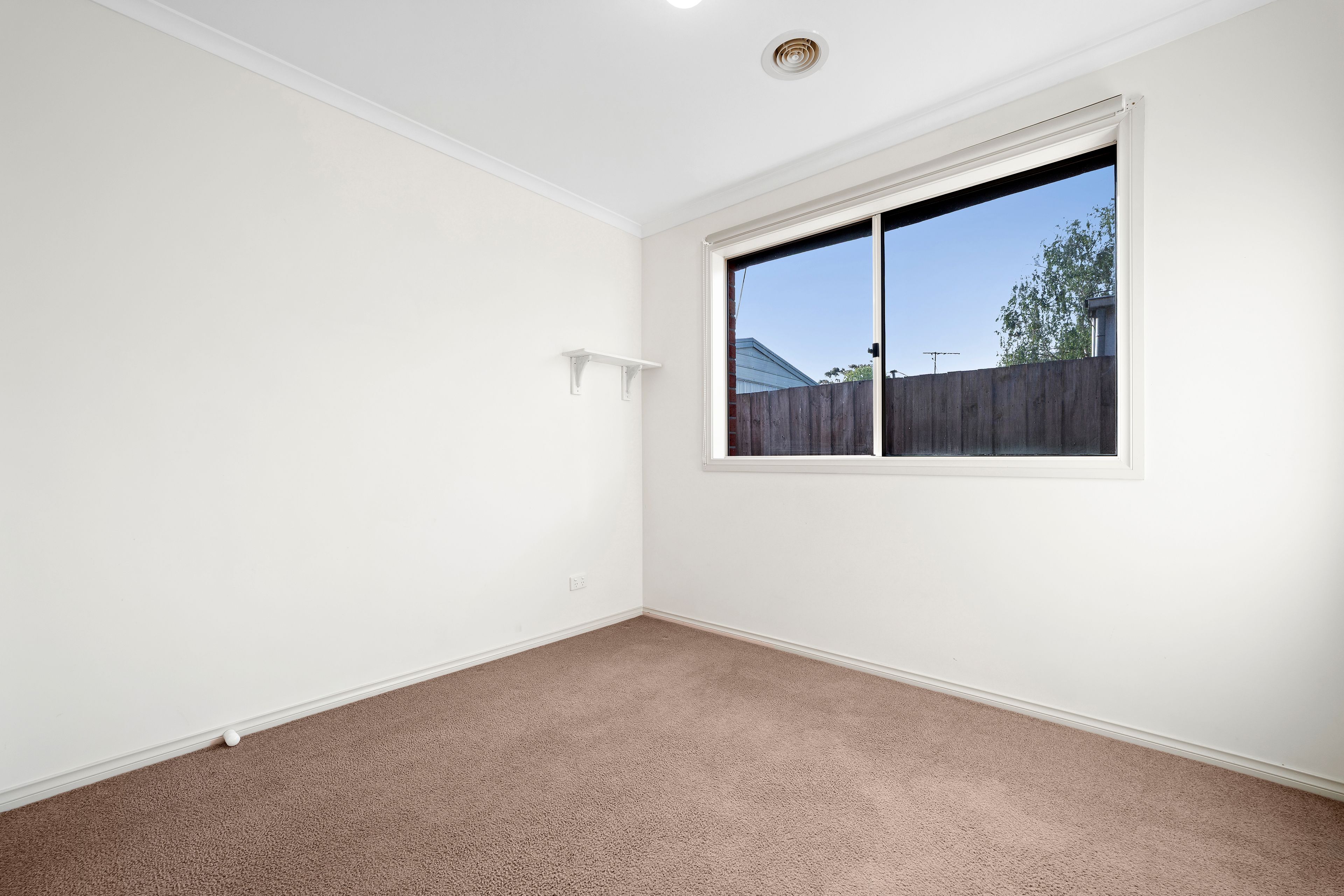 8a Pearce Street — photo 10 of 24