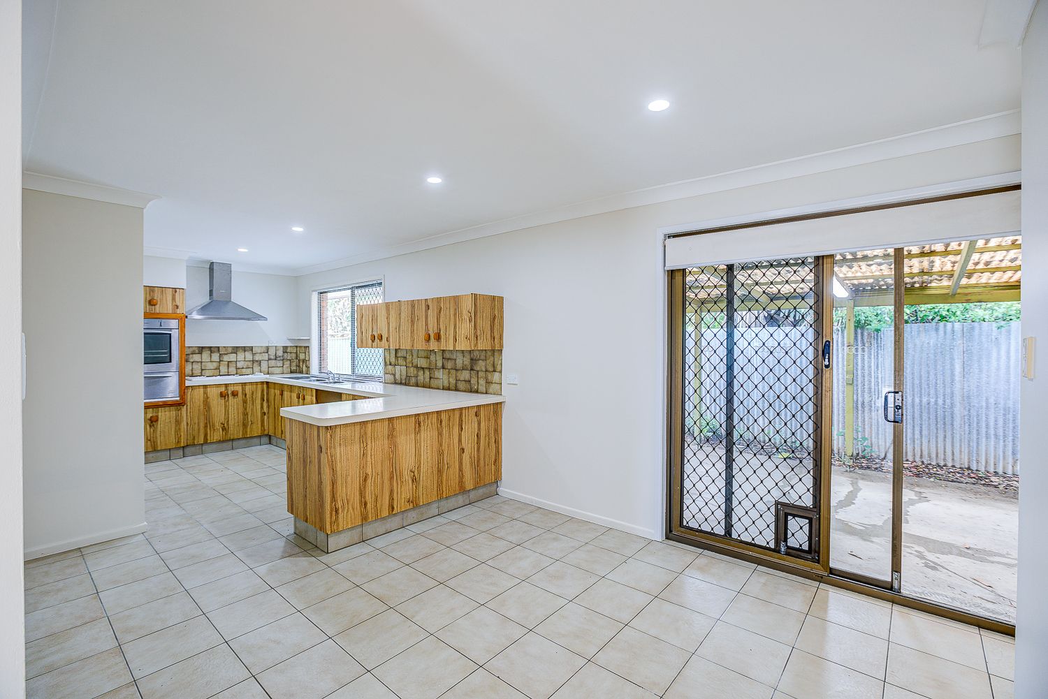 46 Paradise Road, Slacks Creek, QLD 4127