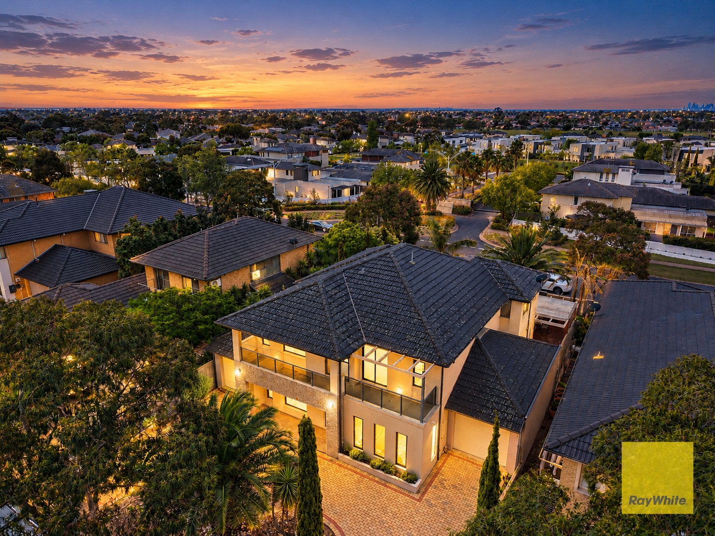 17 Manhattan Close, Point Cook, VIC 3030