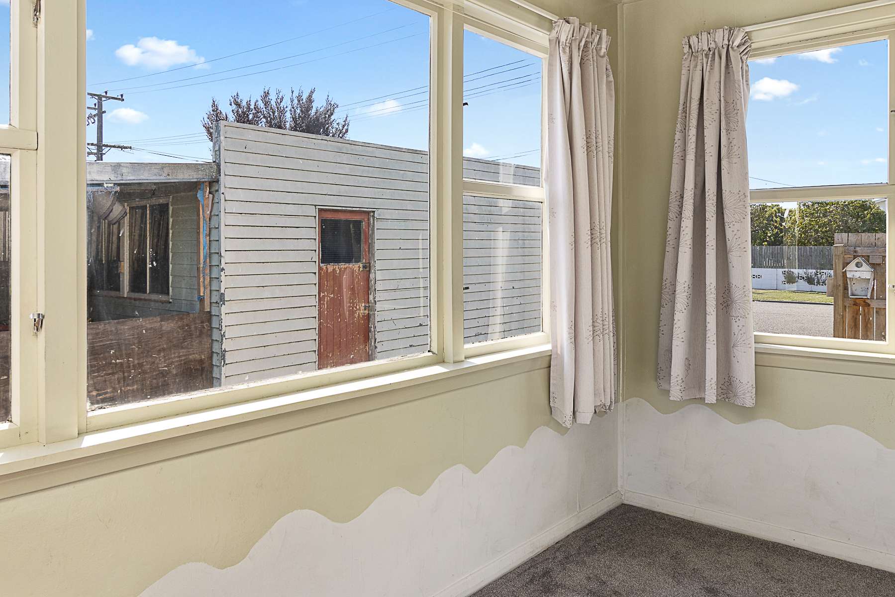 18 Holdaway Street photo 5