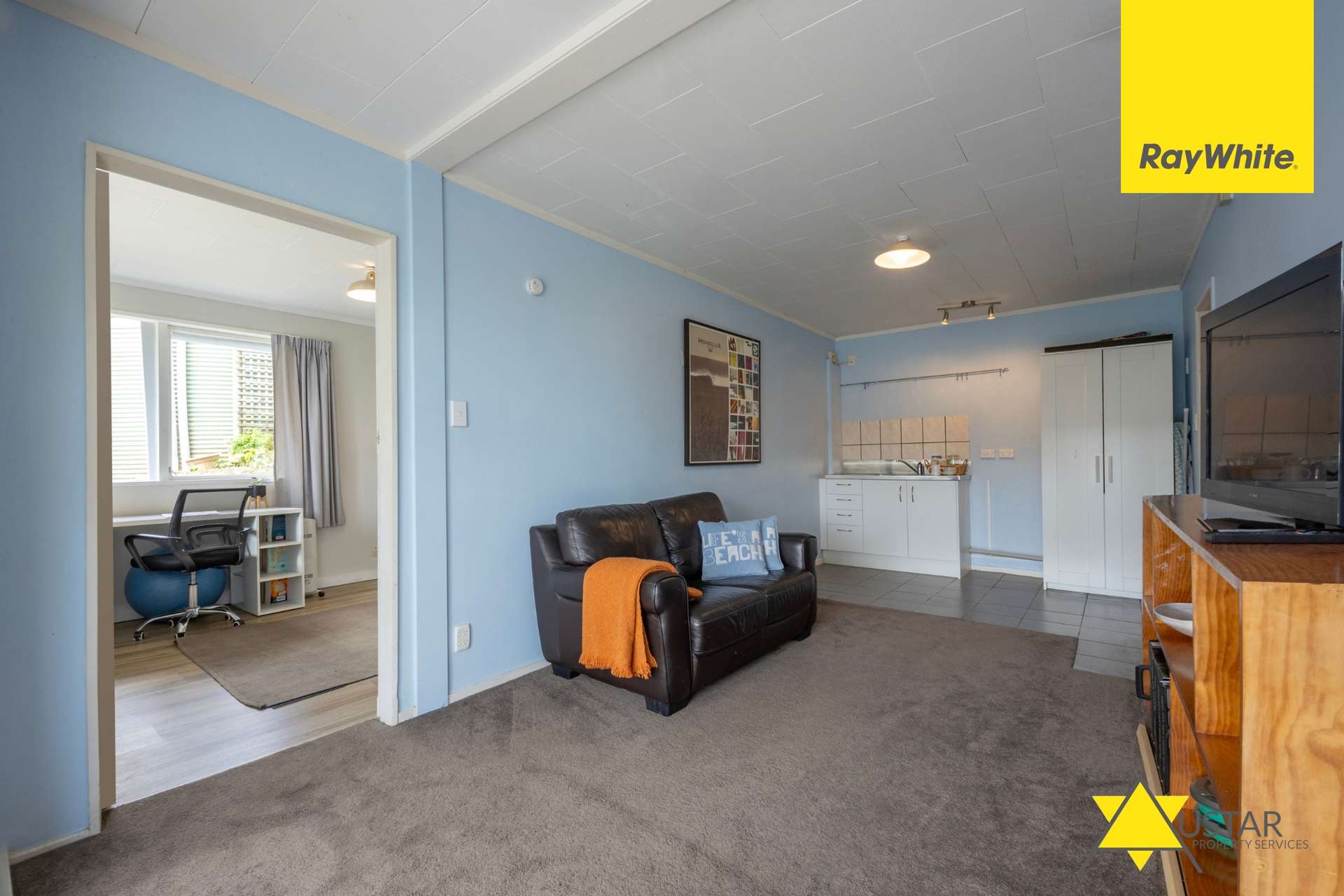 90 Seaview Road photo 9
