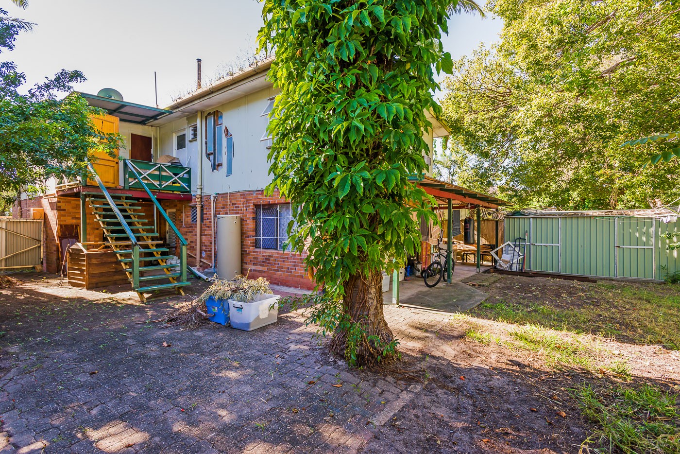 6 Cawthray Street, Biggera Waters, QLD 4216