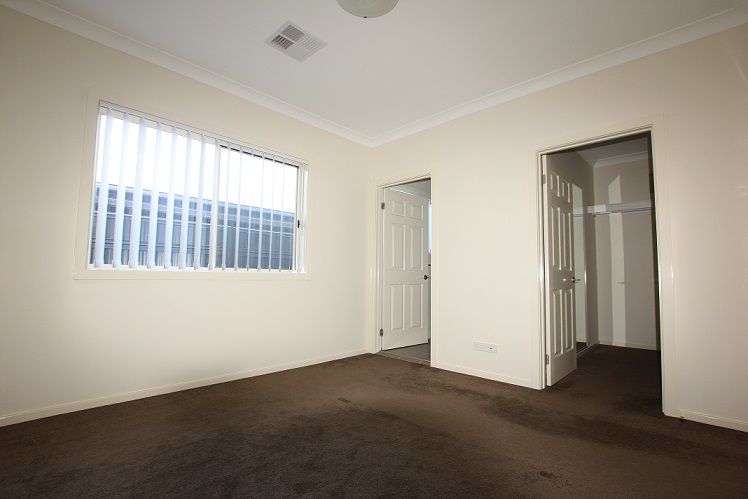 119 Kavanagh Street, Gregory Hills, NSW 2557