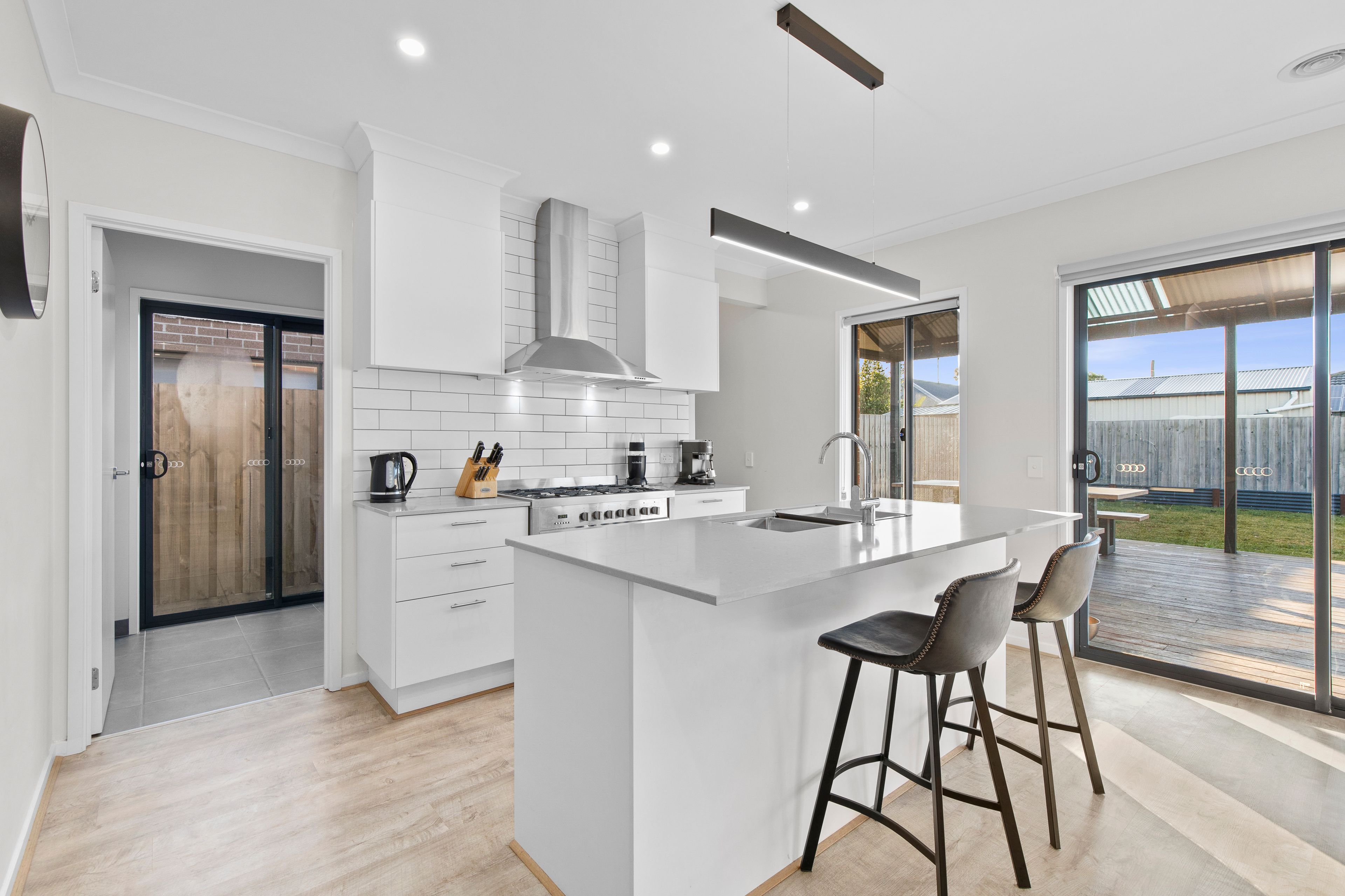 33 Phalaris Park Drive, LOVELY BANKS, VIC 3213