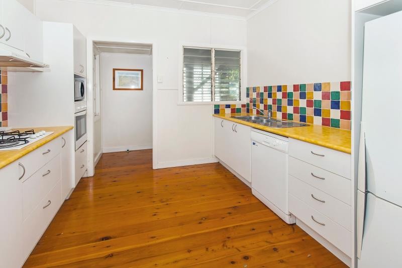 162 Taringa Parade, Indooroopilly, QLD 4068