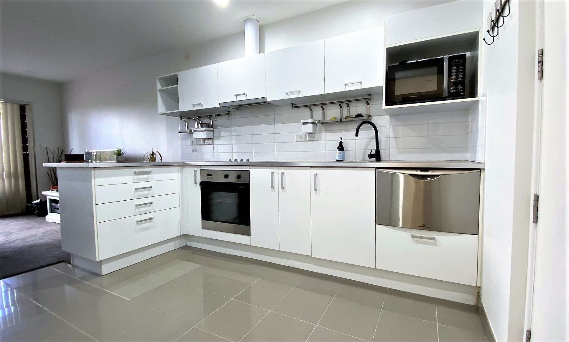 E02/60 Masons Road, Oteha, North Shore City