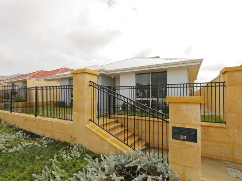 21 Payanna Grange , Lakelands WA 6180