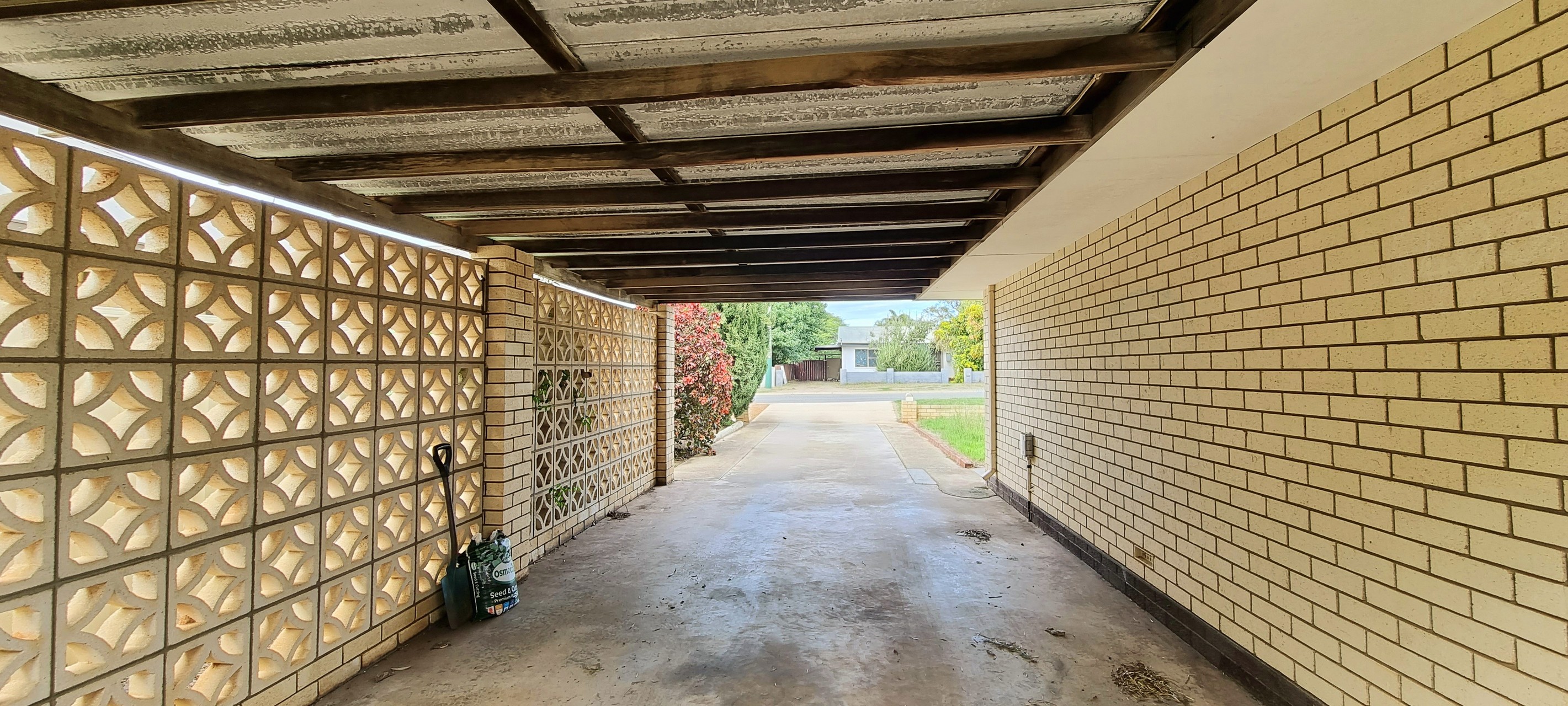 225 Fourth Street, Wonthella, WA 6530