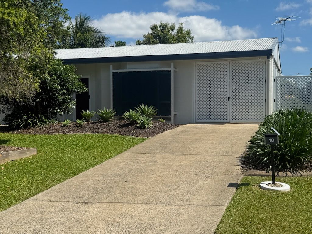 10 Leeuwin Crescent — photo from Ray White Cairns South