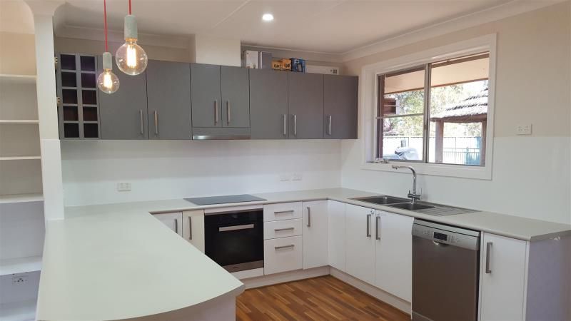 11 Robe Crescent, Dampier, WA 6713