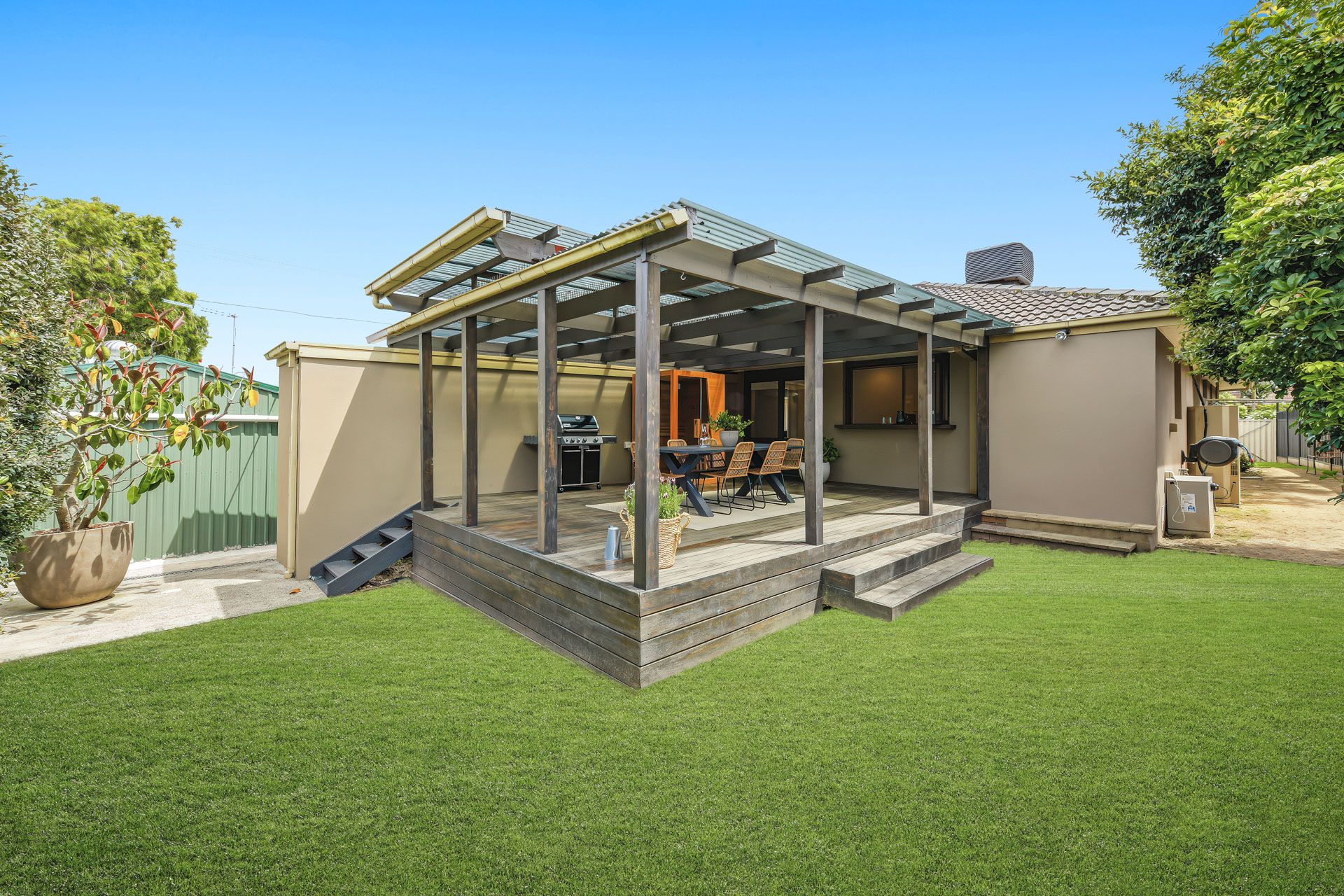 125 Albany Drive — photo 15 of 16