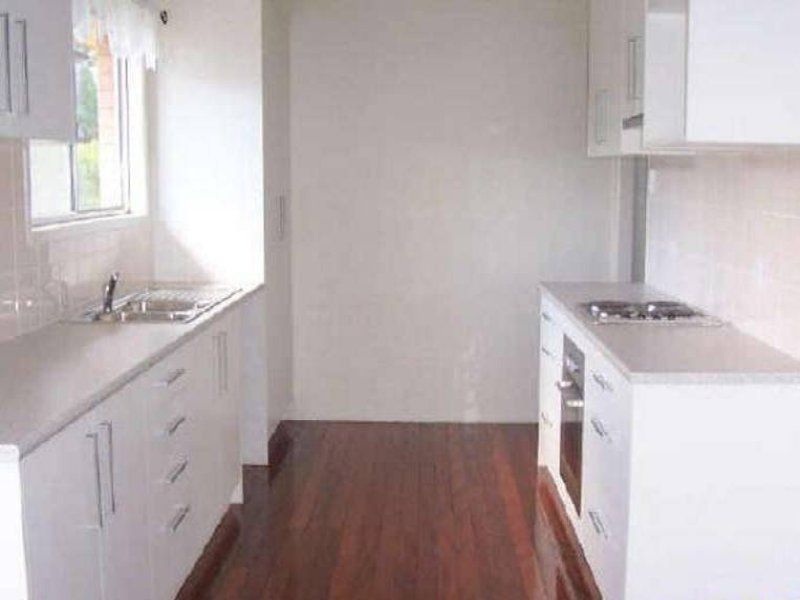 15 Windemere Road, Albany Creek, QLD 4035