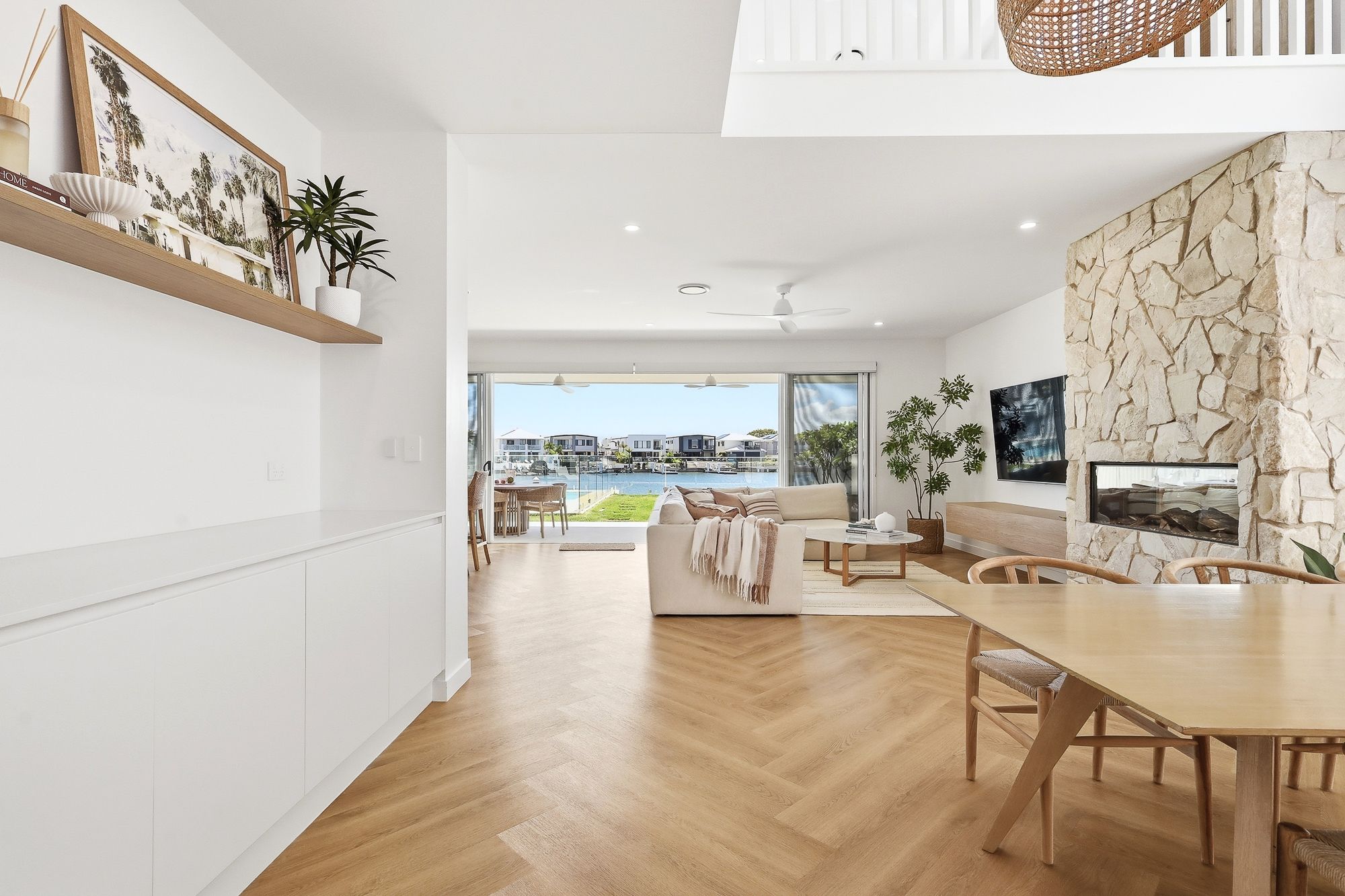 89 Aqua Street, Newport QLD 4020