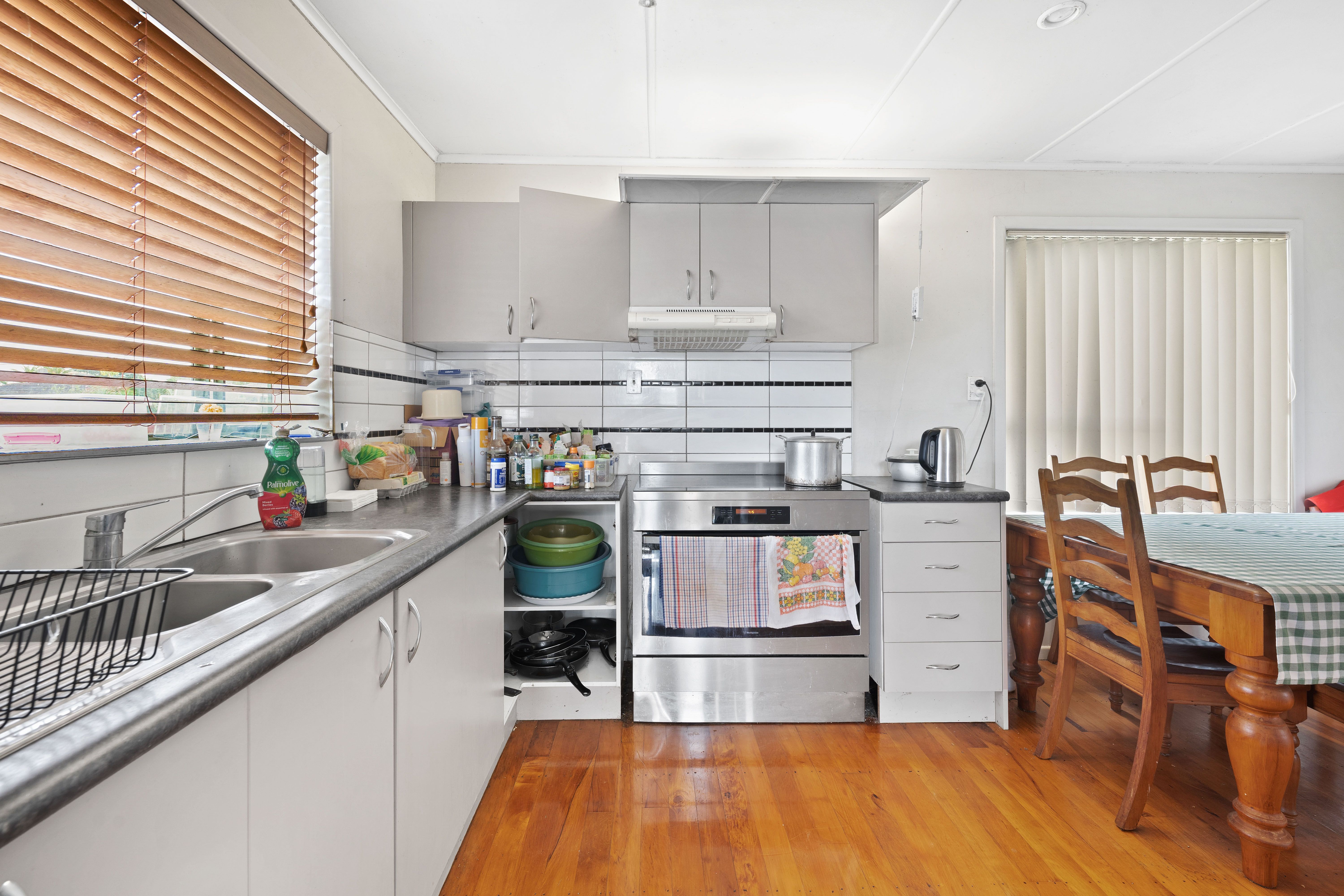15 Forbes Road, Favona, Manukau City