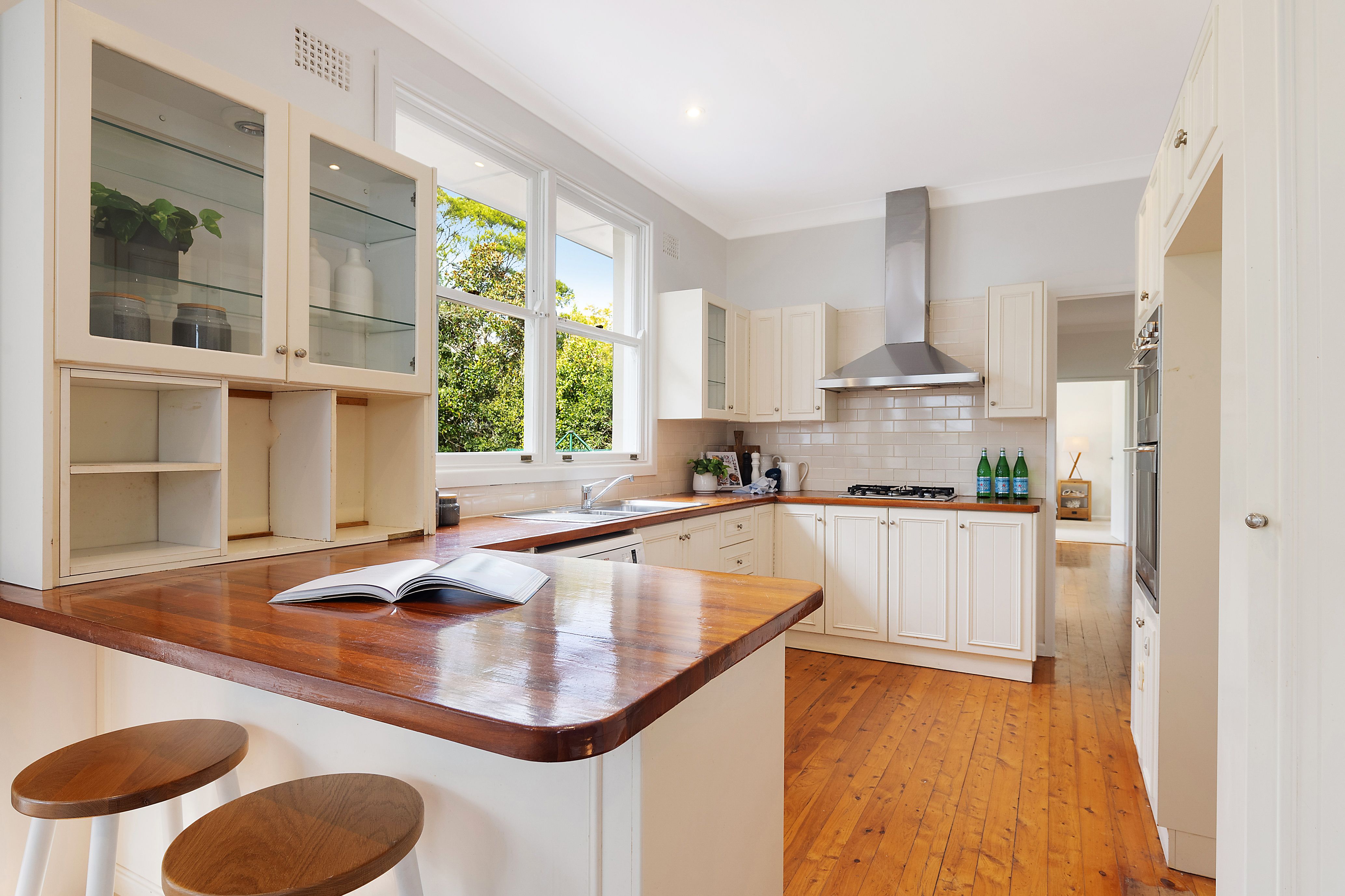 6 Tobruk Avenue — photo 7 of 10