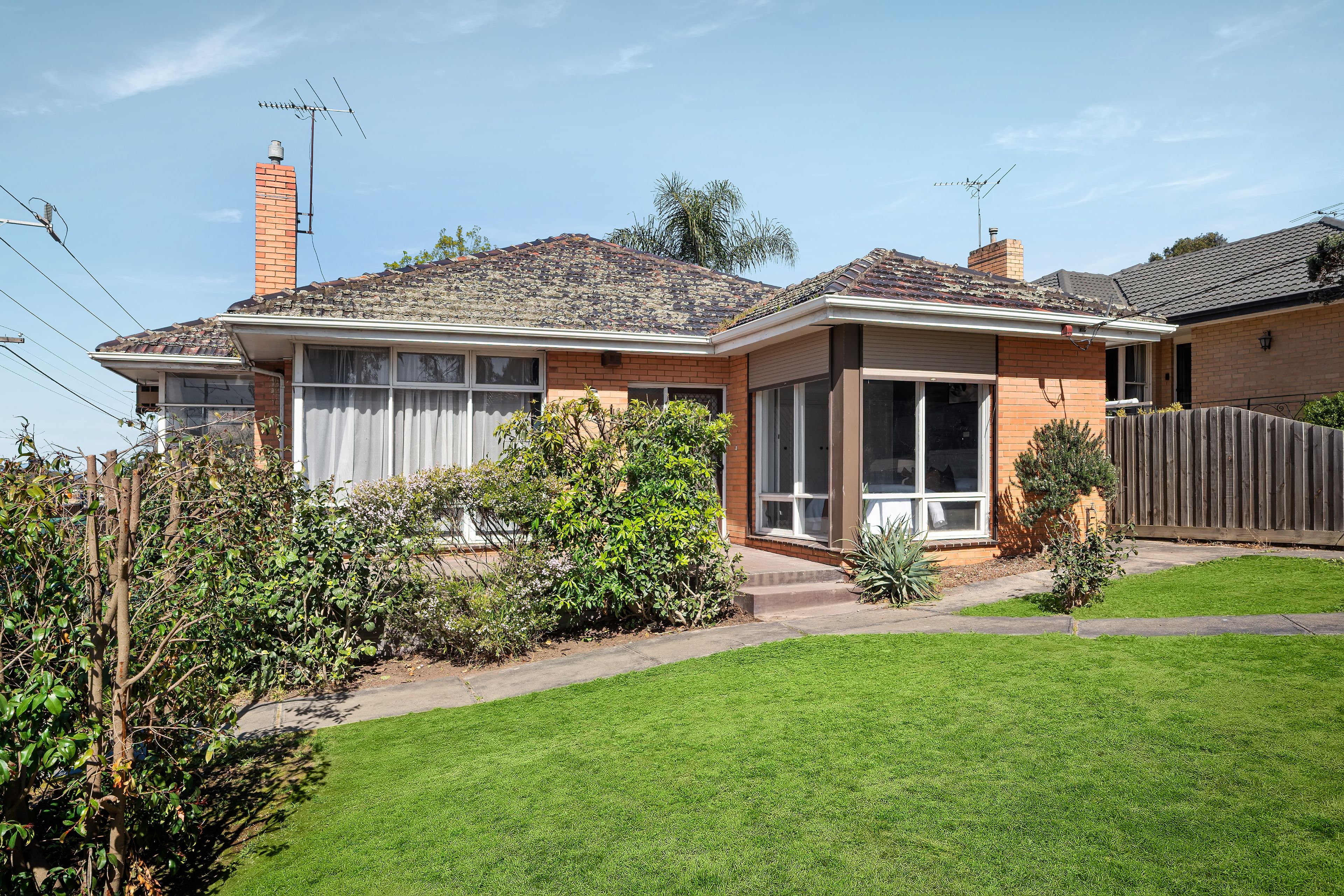 1 Edward Street — photo from Ray White Macleod
