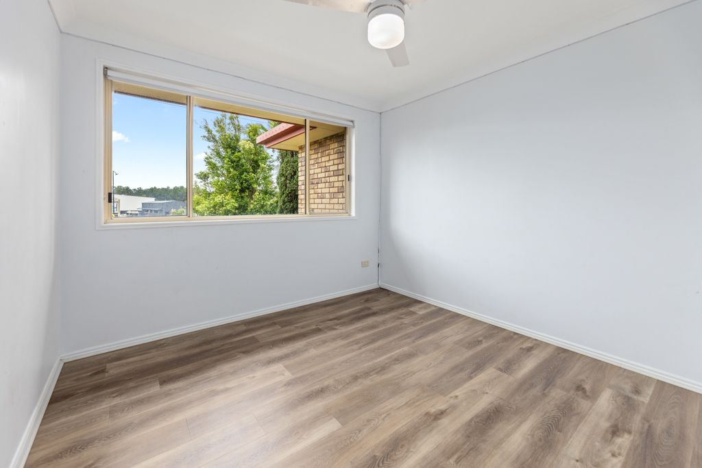 110 Toohey Street — photo 8 of 15