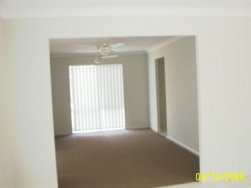 3 Salubris Place, Moggill, QLD 4070