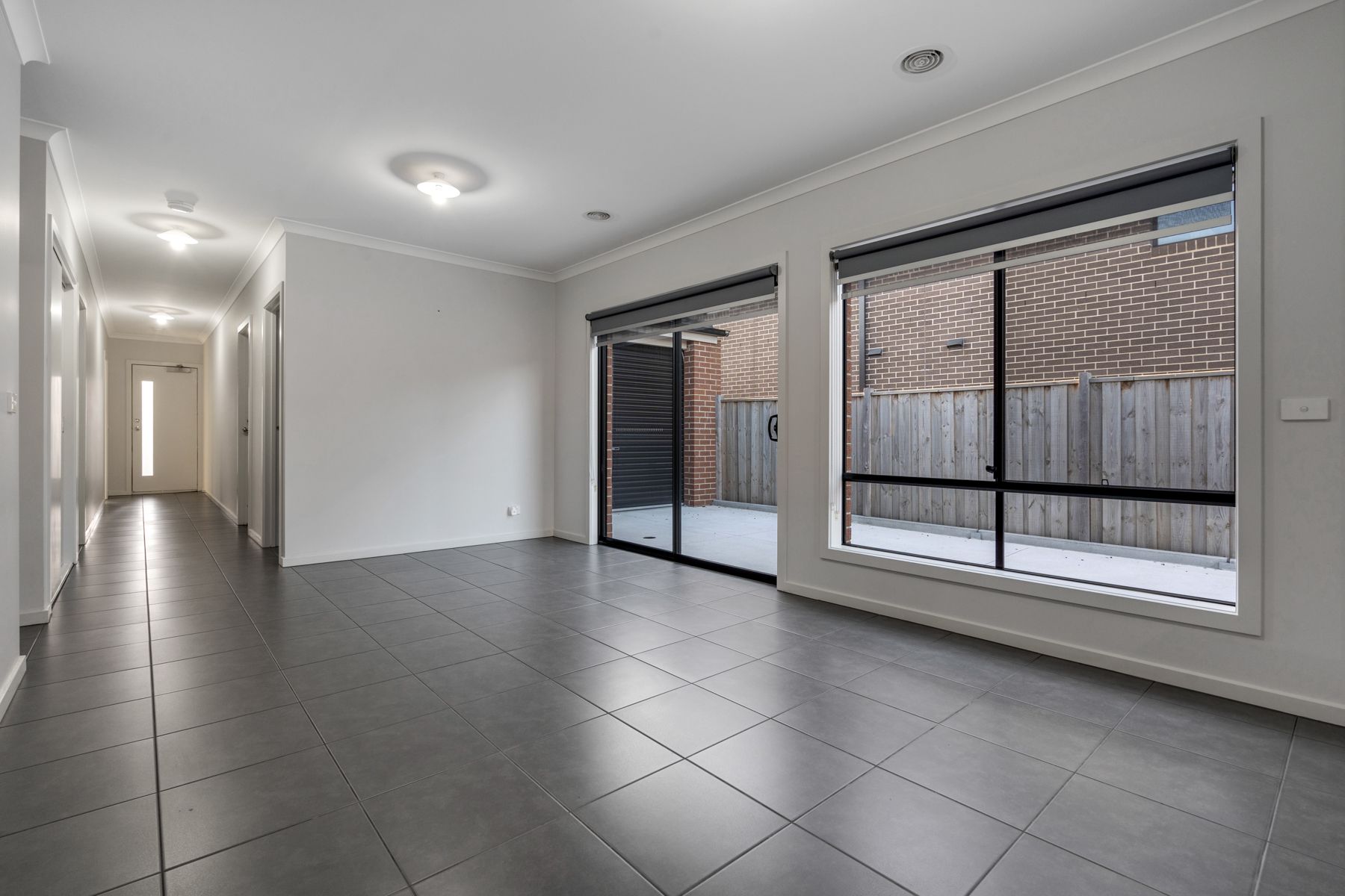 6 Feodora Street — photo 8 of 20