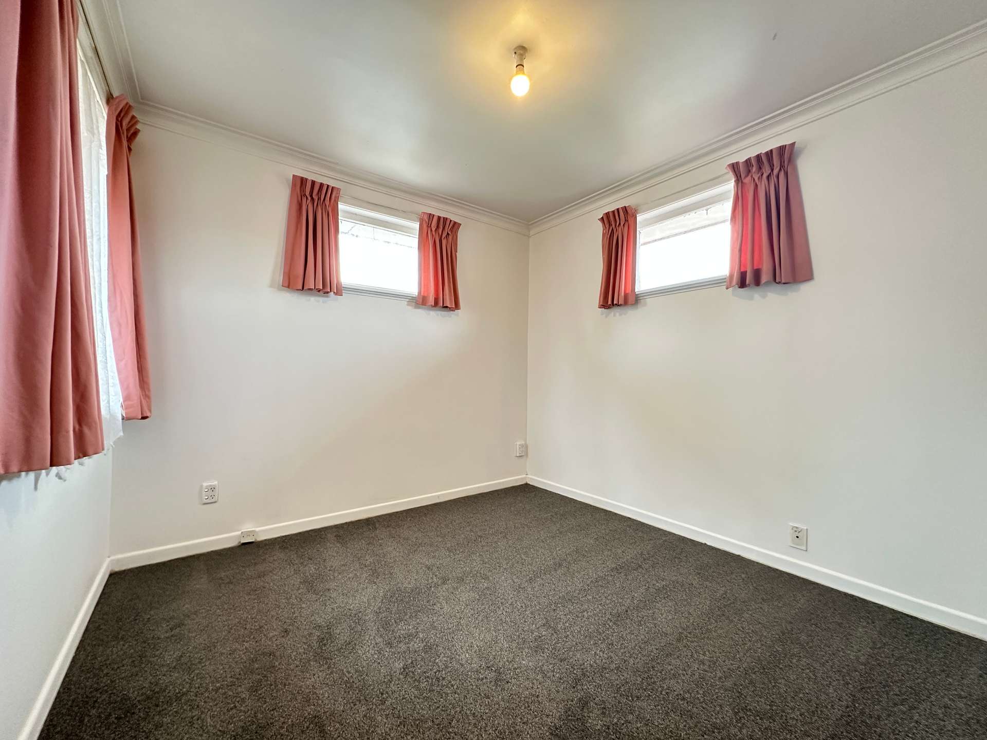 17 Marion Avenue photo 10