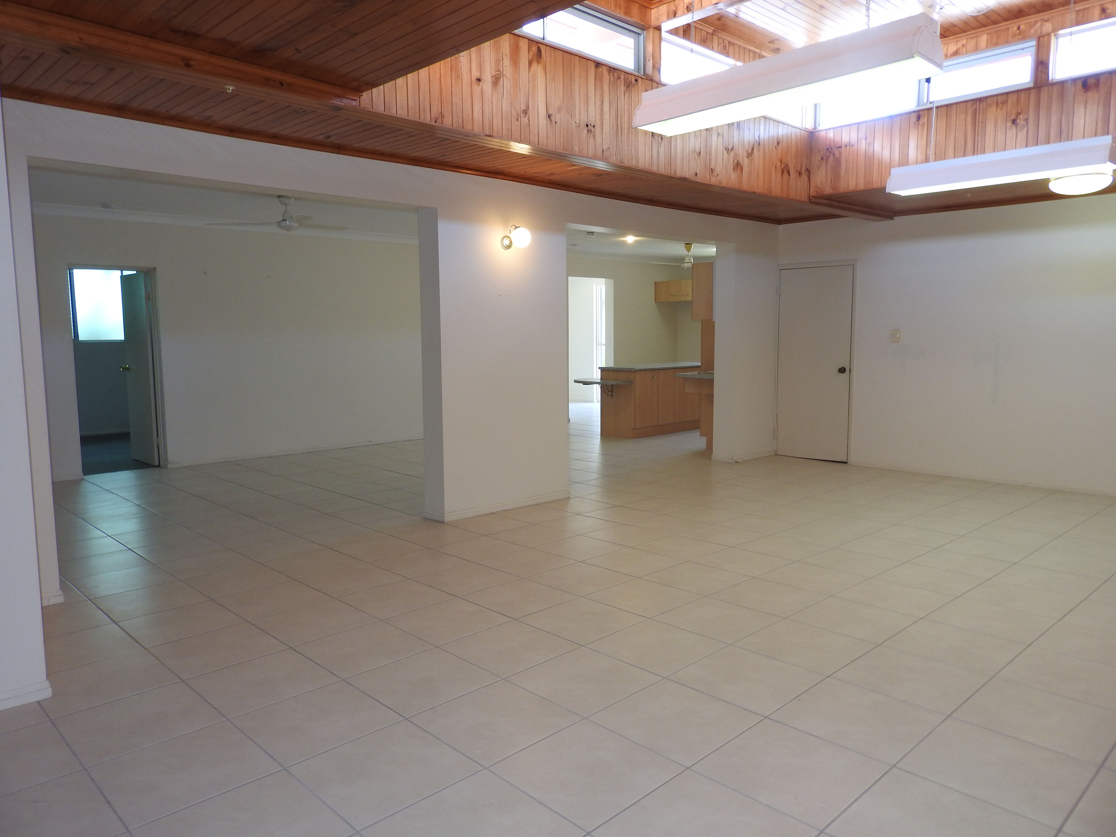 2 Gena Court, Mundingburra, QLD 4812