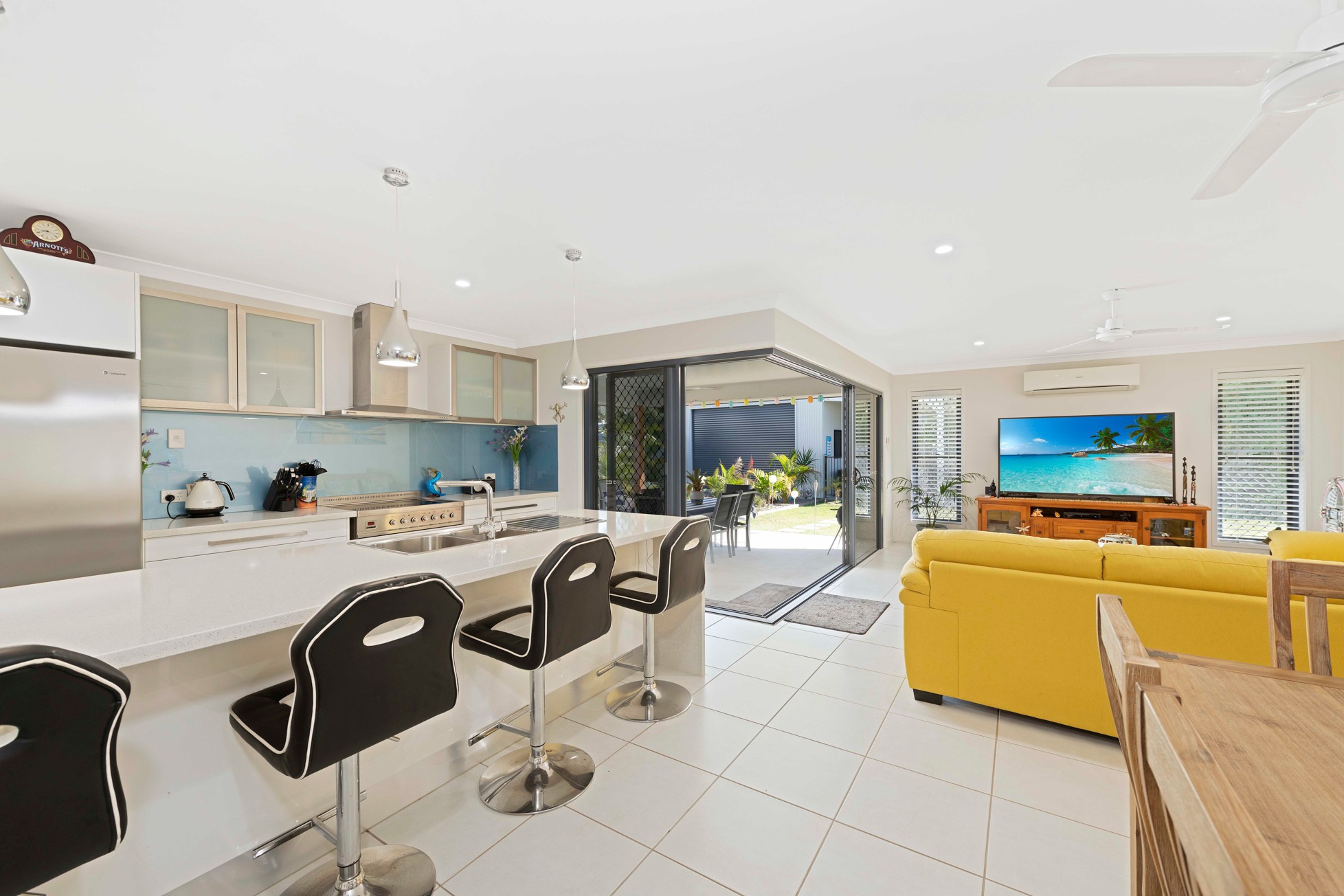 5 Castle Court, Moore Park Beach, QLD 4670