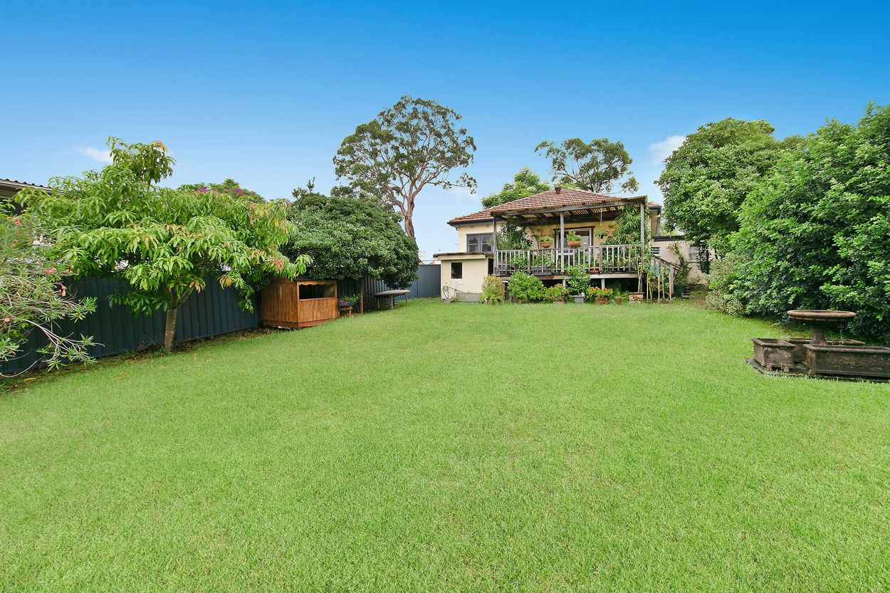 202 Kissing Point Road, Turramurra, NSW 2074