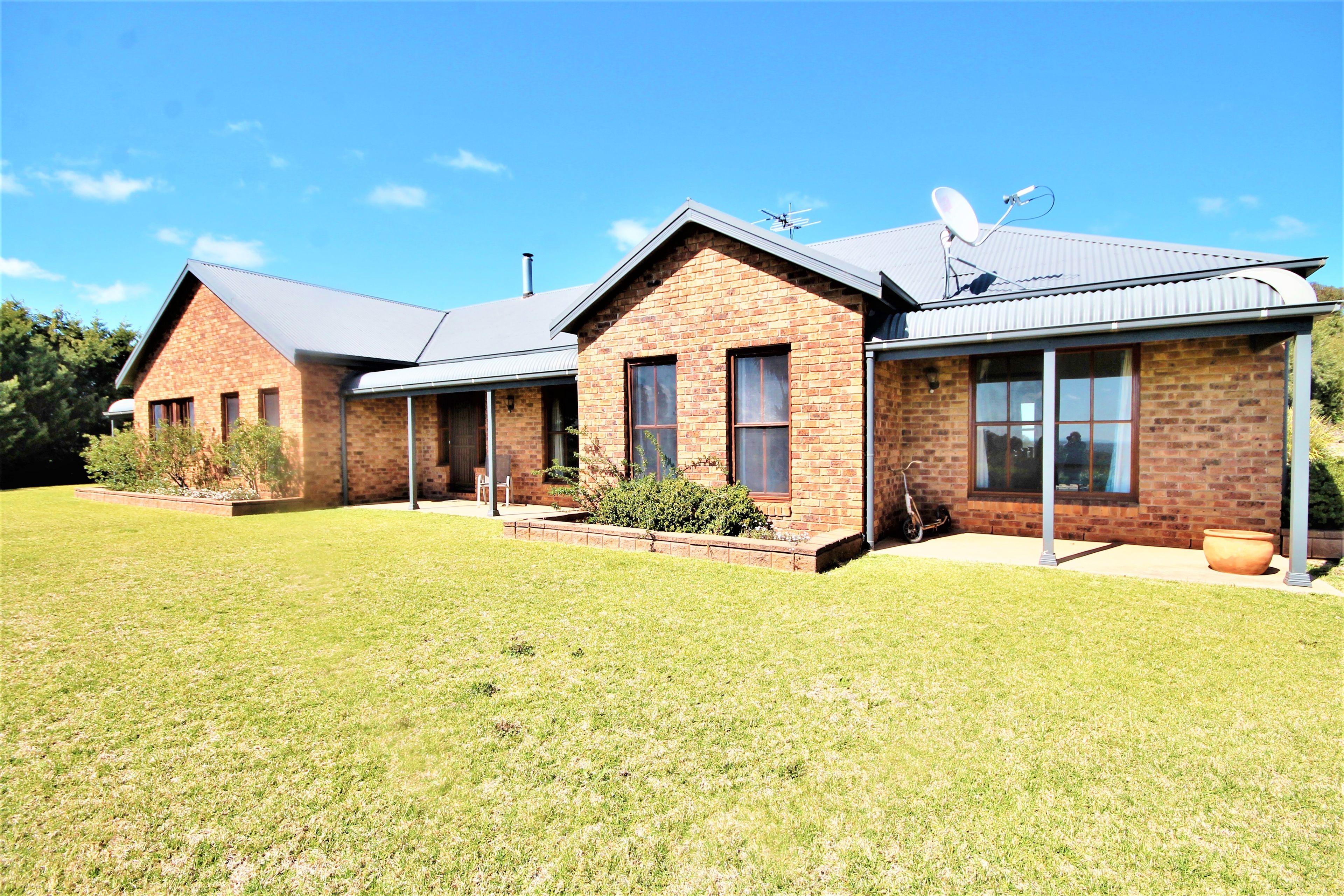 494 Boundary Road