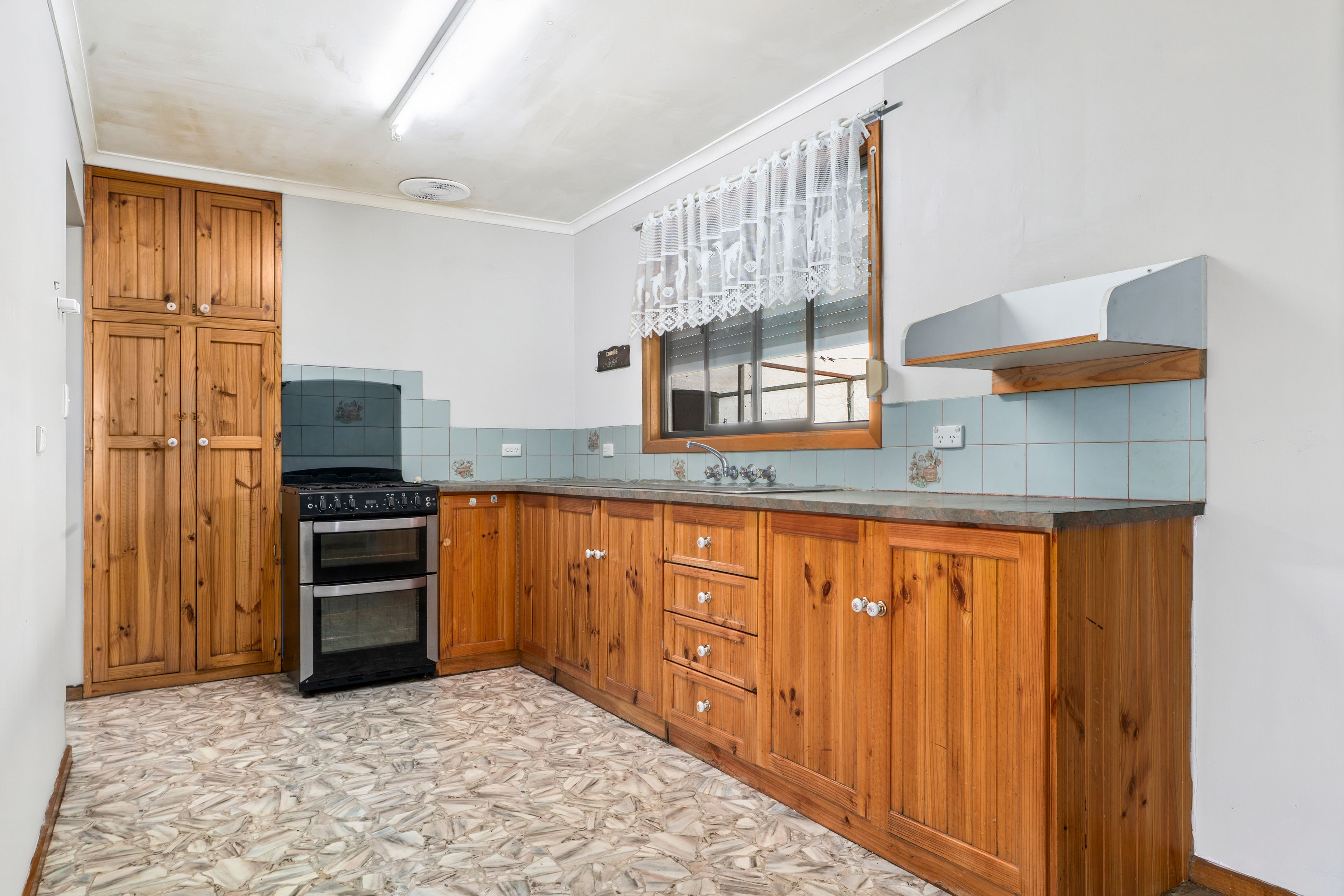 99 Falcon Street — photo 3 of 12
