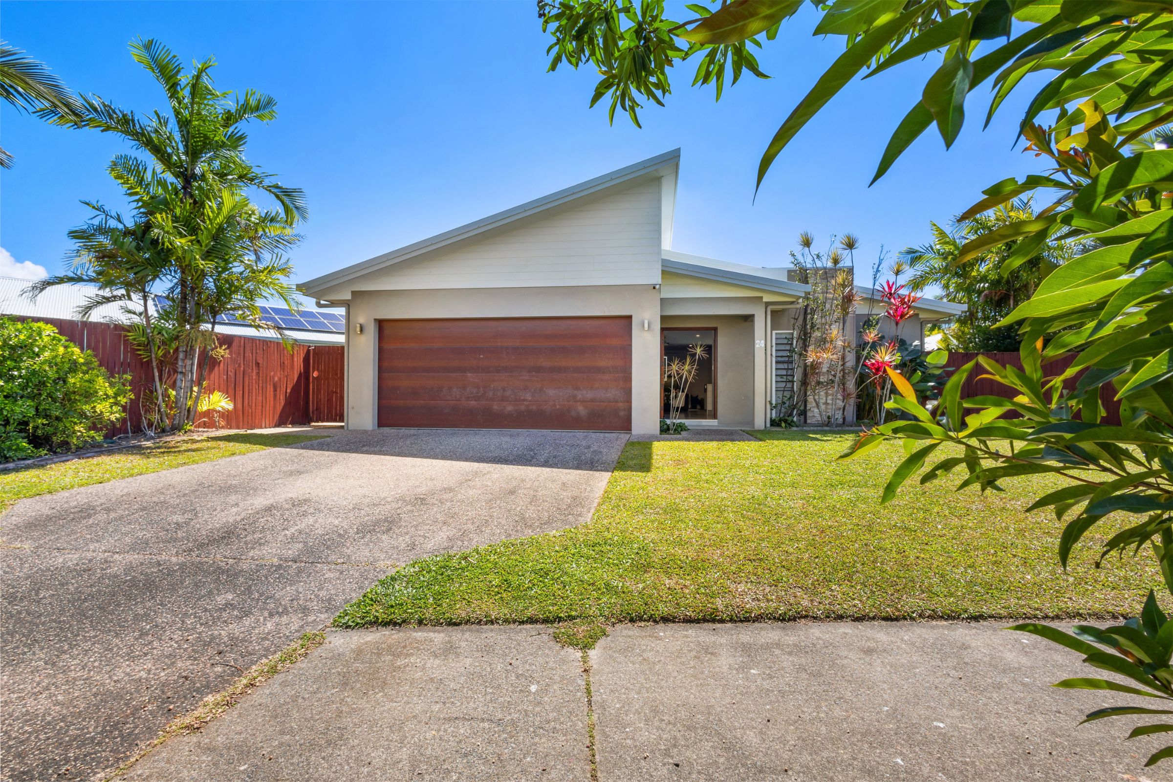 24 Milman Drive, Port Douglas, QLD 4877