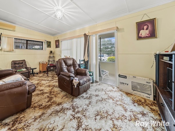 27 Gomer Street, Booval, QLD 4304